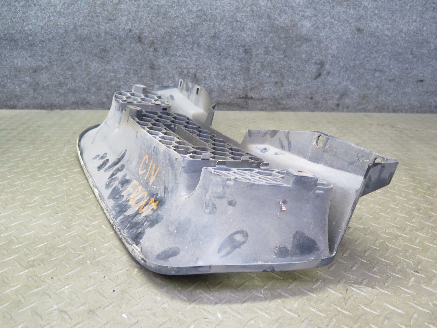 99-01 Isuzu Vehicross Front Bumper Grille Assembly OEM