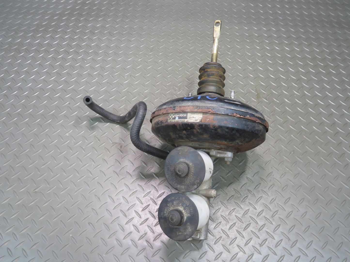 1984 Chevrolet Corvette C4 M/T Brake Master Cylinder Booster Fluid Reservoir