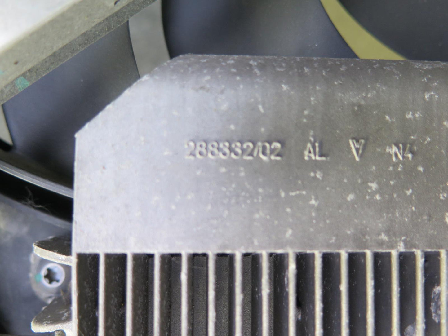 2006-2010 Bentley Flying Spur Engine Radiator Cooling Dual Fan Shroud