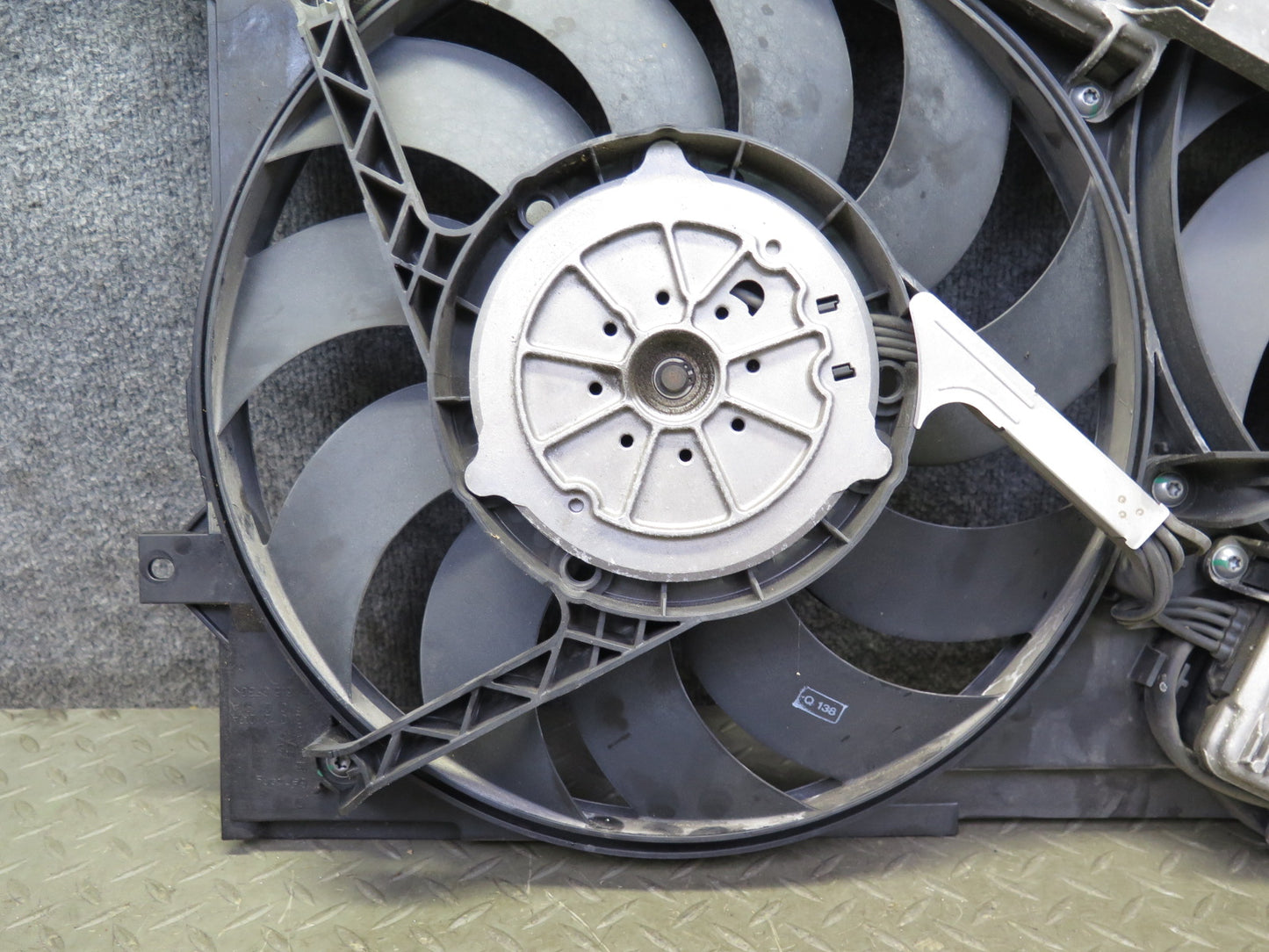 2006-2010 Bentley Flying Spur Engine Radiator Cooling Dual Fan Shroud