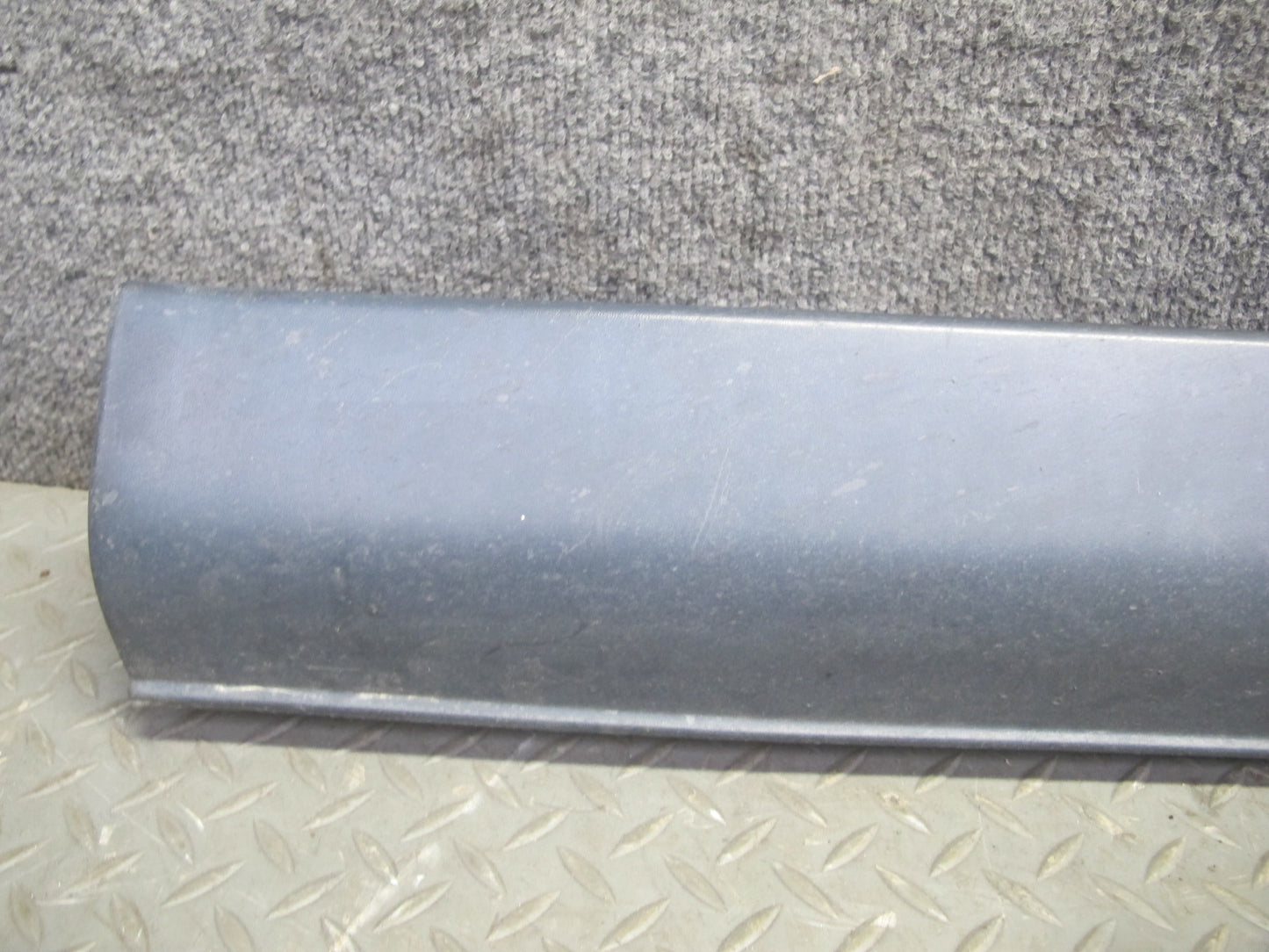 99-01 Isuzu Vehicross Set of 2 Left & Right Side Skirt Rocker Panel Molding OEM