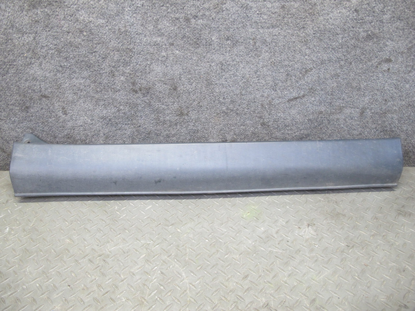99-01 Isuzu Vehicross Set of 2 Left & Right Side Skirt Rocker Panel Molding OEM