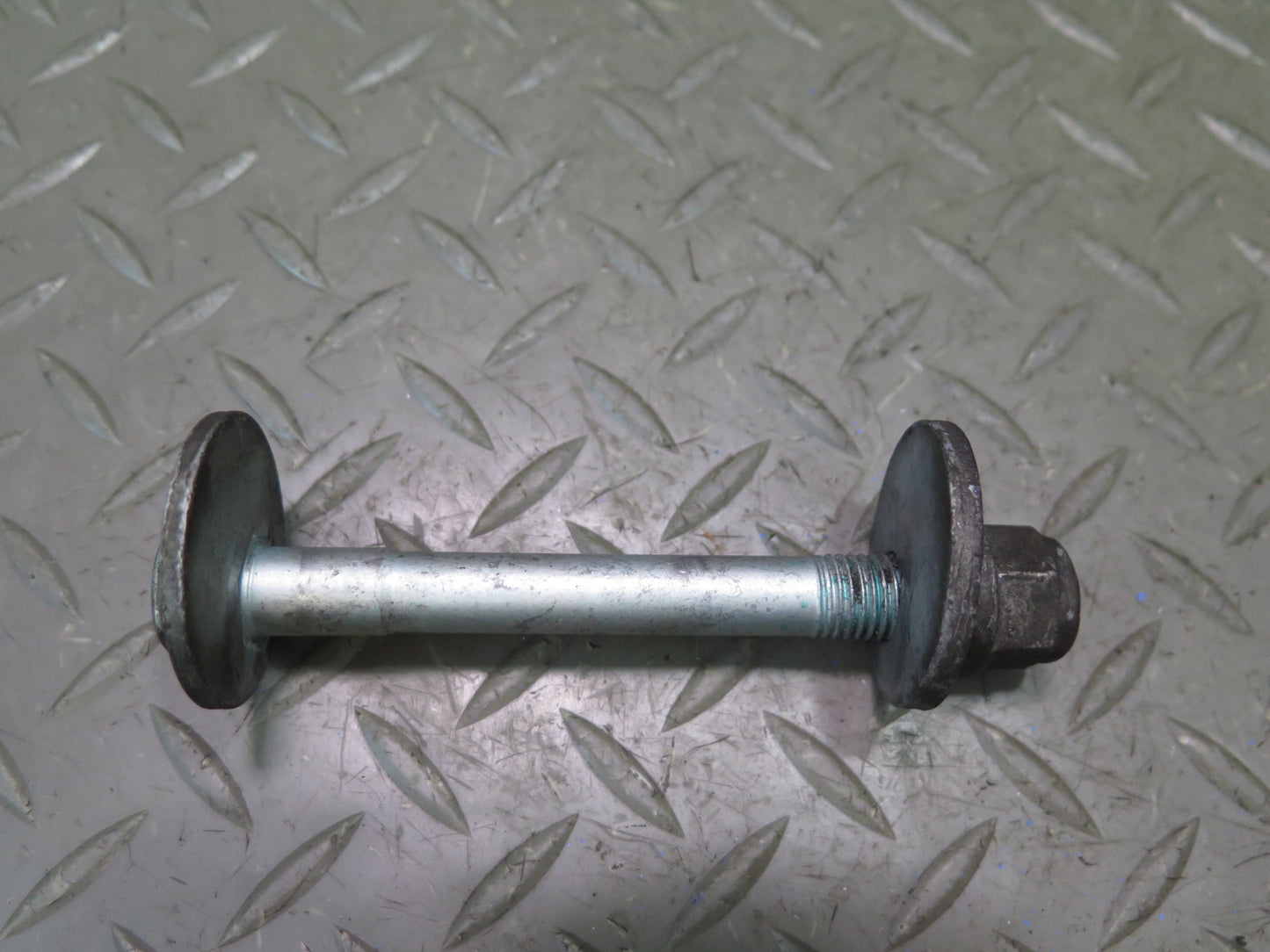 06-12 Bentley Continental Flying Spur Rear Suspension Eccentric Camber Bolt Set