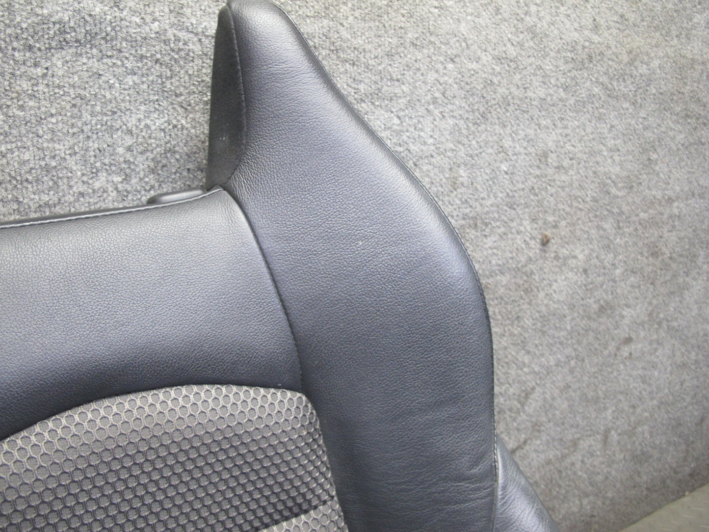 11-19 Nissan Z34 370Z Convertible Right Seat Upper Leather Cushion Backrest OEM