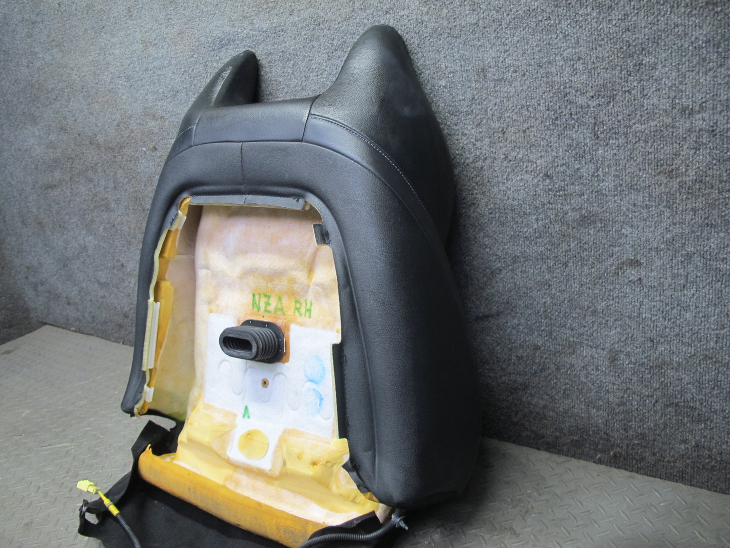 11-19 Nissan Z34 370Z Convertible Right Seat Upper Leather Cushion Backrest OEM