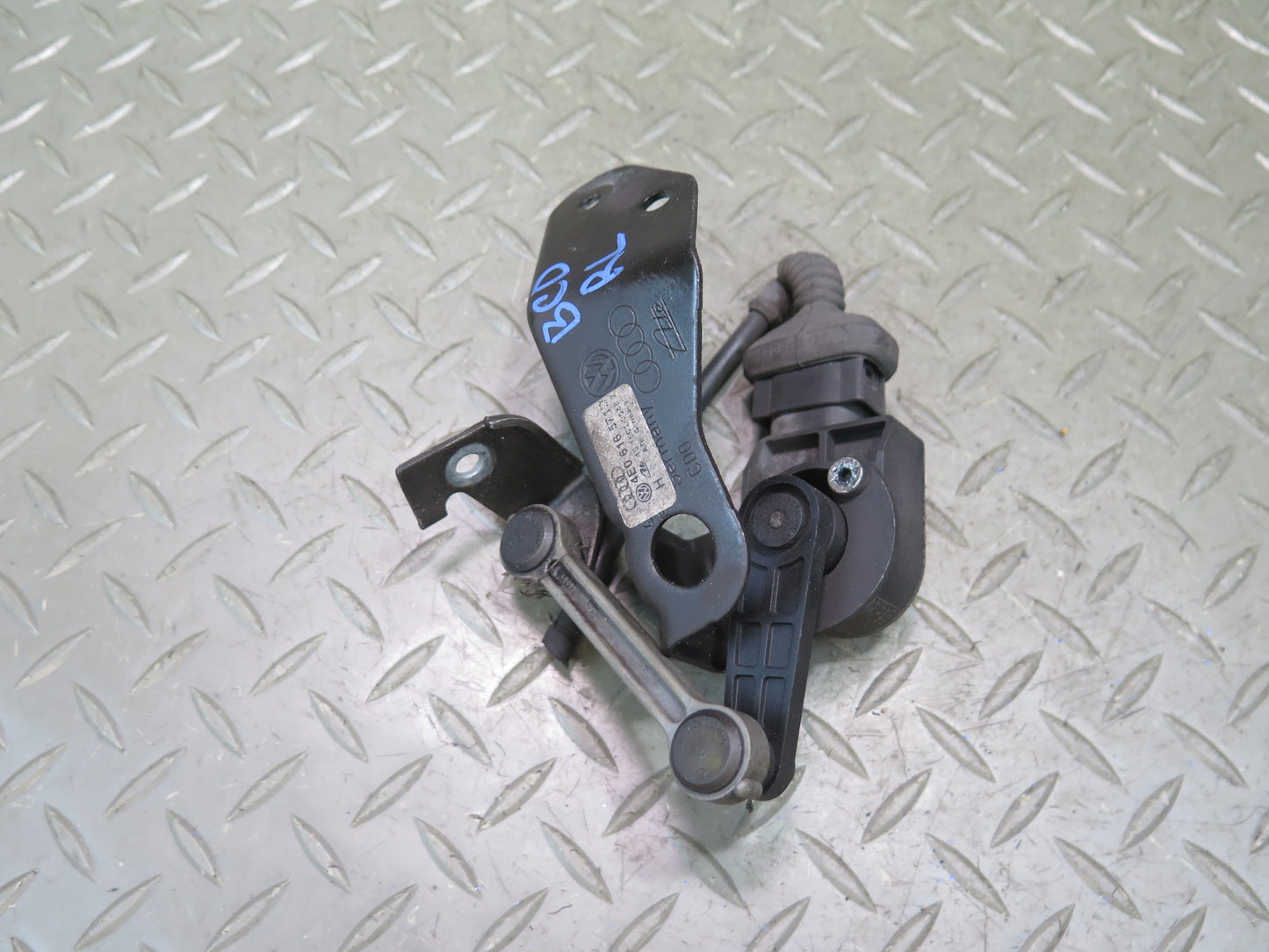 06-12 Bentley Flying Spur Rear Left Right Suspension Level Height Sensor Set