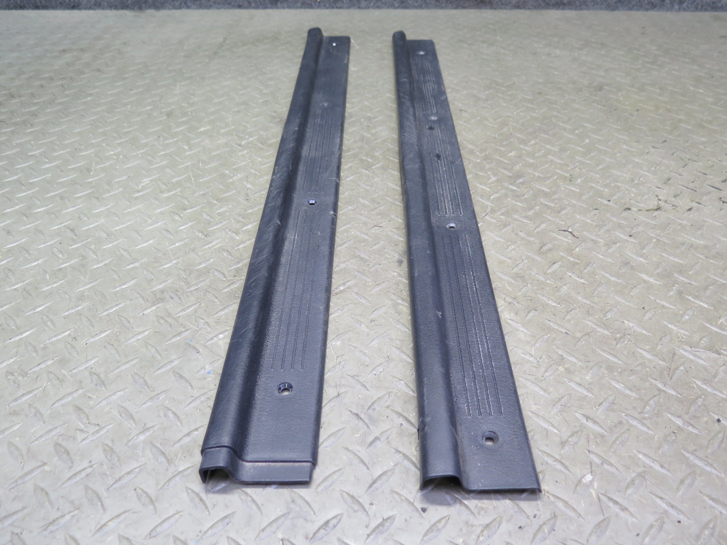 84-89 Nissan Z31 300ZX 2+0 Left & Right Door Scuff Sill Plate Trim Panel Set OEM