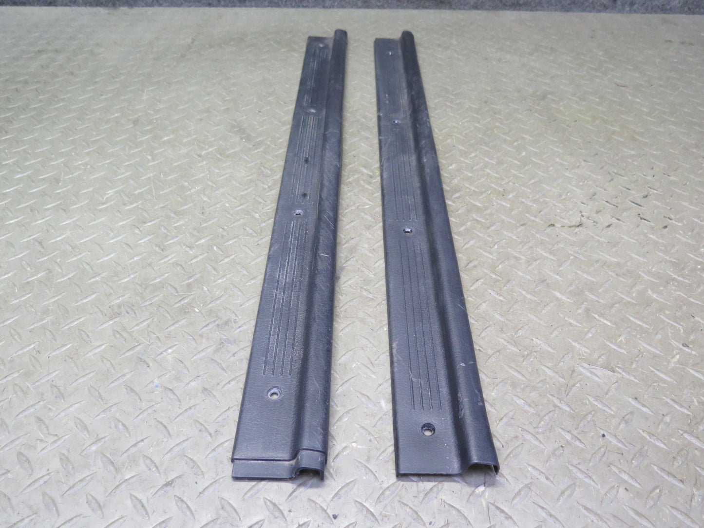 84-89 Nissan Z31 300ZX 2+0 Left & Right Door Scuff Sill Plate Trim Panel Set OEM