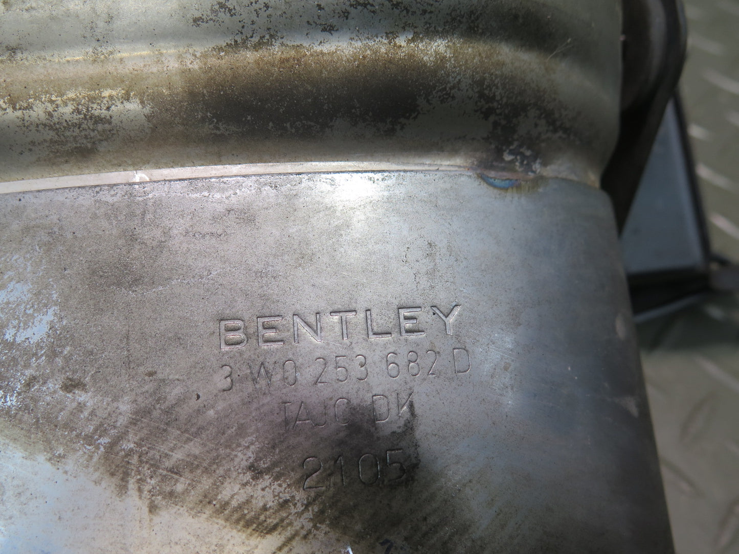 06-12 Bentley Continental Flying Spur Rear Right Left Exhaust Muffler Tips Set