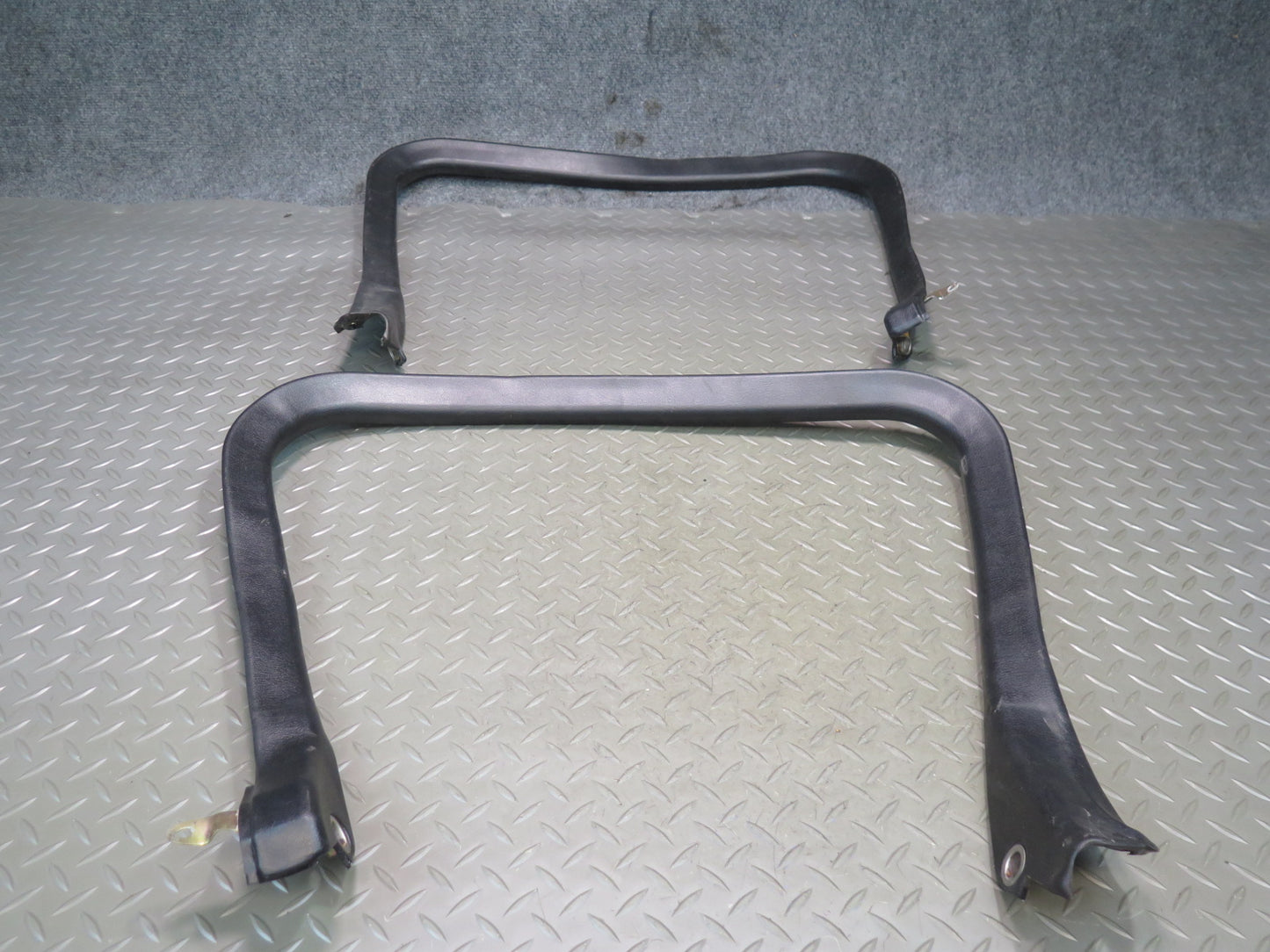 85-89 Nissan Z31 300ZX 2+0 Set of 2 Left & Right T-top Roof Rubber Seal OEM
