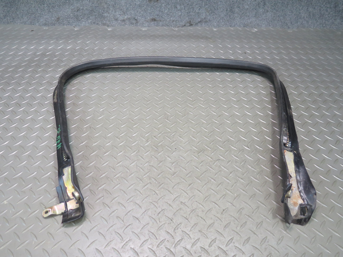 85-89 Nissan Z31 300ZX 2+0 Set of 2 Left & Right T-top Roof Rubber Seal OEM