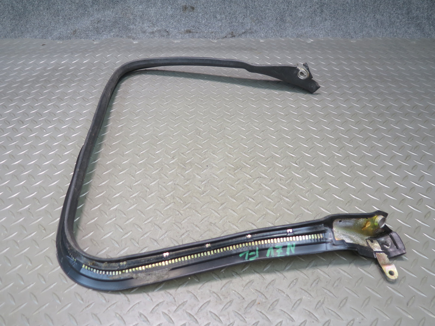 85-89 Nissan Z31 300ZX 2+0 Set of 2 Left & Right T-top Roof Rubber Seal OEM