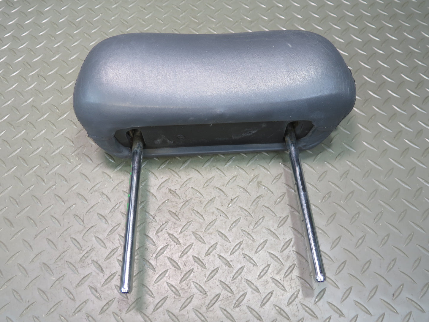 86-89 Nissan Z31 300ZX 2+0 Front Left & Right Leather Headrest Black Set OEM