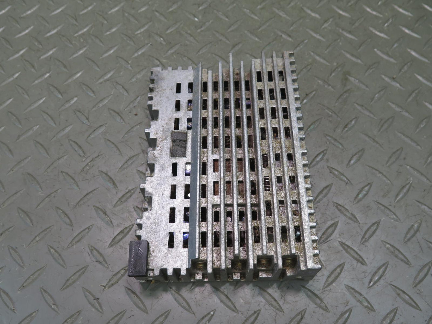 84-89 Nissan Z31 300ZX Radio Amplifier AMP Control Module 28063-17P00 OEM