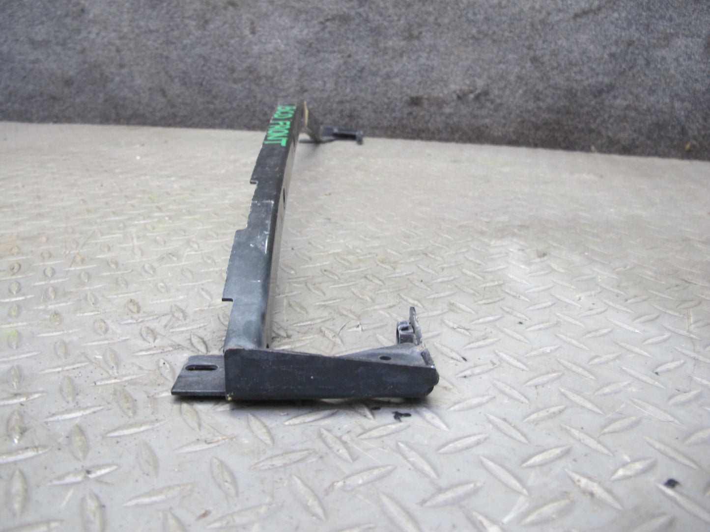06-12 Bentley Continental Flying Spur Front Bumper Center Support Bracket