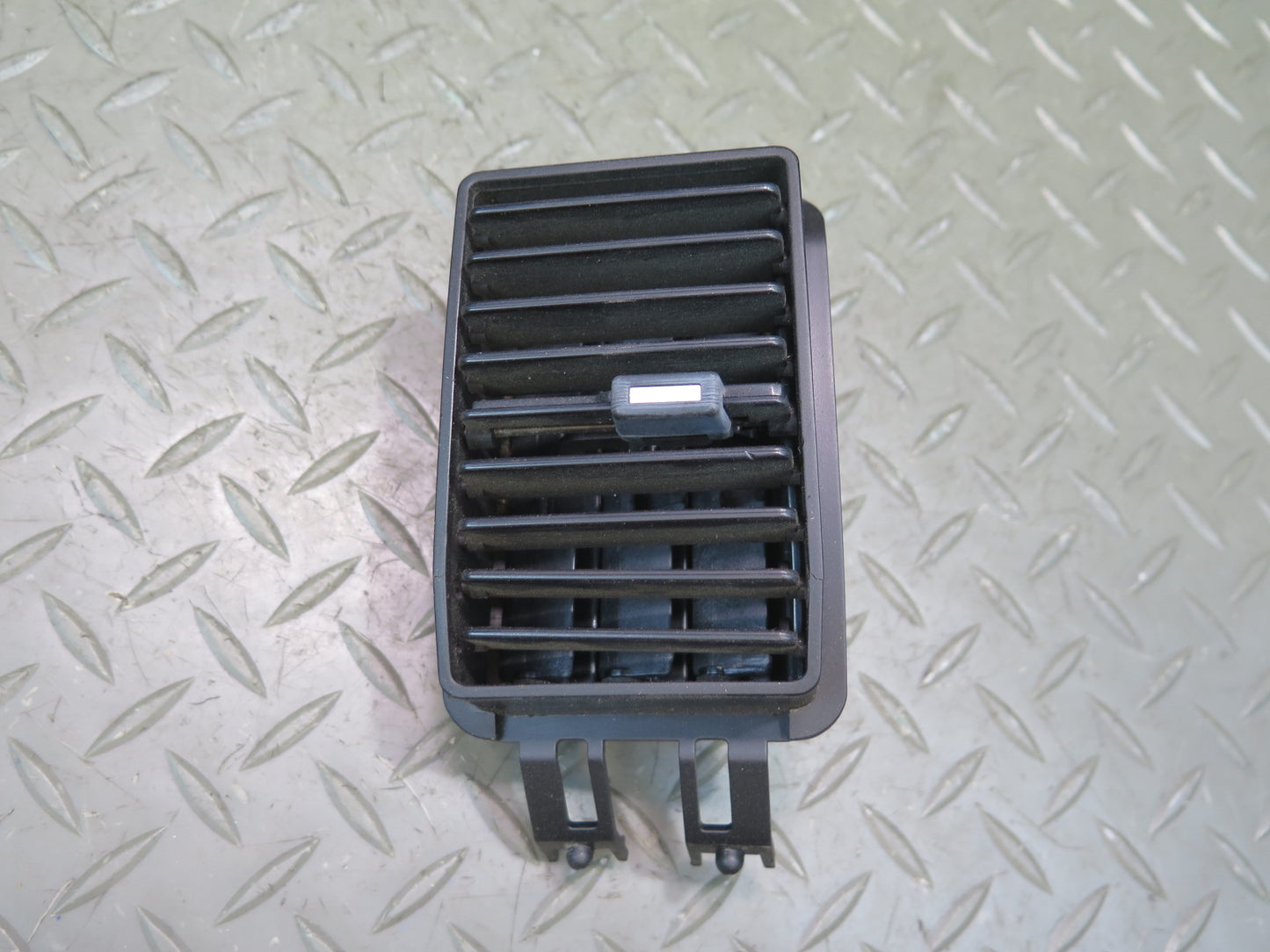 84-86 Nissan Z31 300ZX Set of 3 Dash Front Left Center Right A/C Air Vent OEM