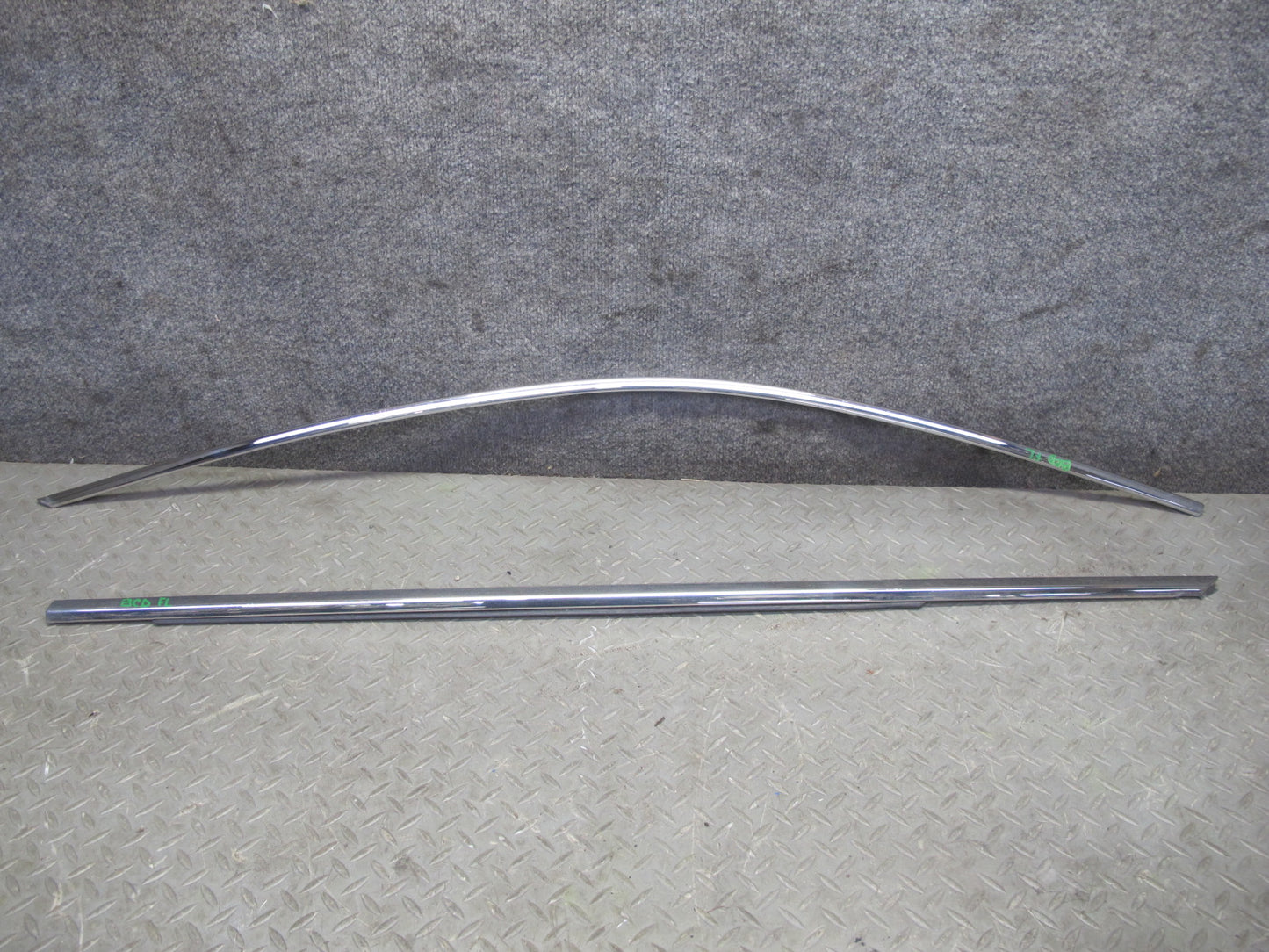 2006-2012 Bentley Flying Spur Front Left Door Window Chrome Trim Molding Set