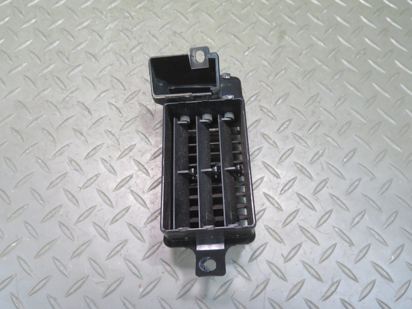 84-86 Nissan Z31 300ZX Set of 3 Dash Front Left Center Right A/C Air Vent OEM