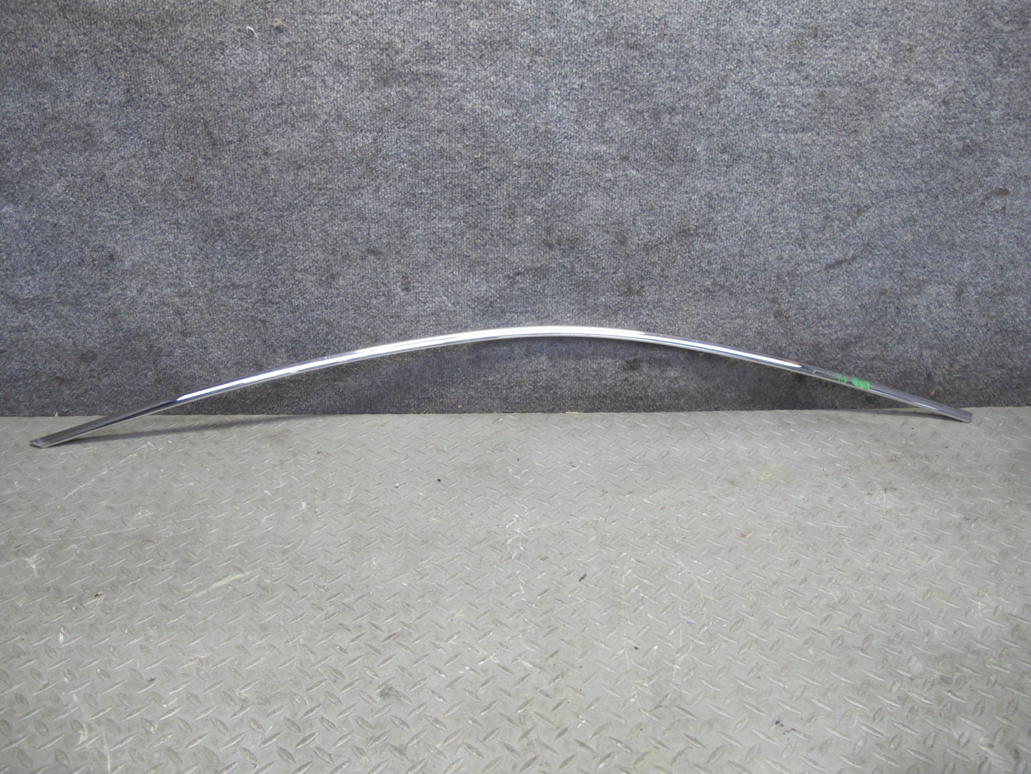 2006-2012 Bentley Flying Spur Front Left Door Window Chrome Trim Molding Set
