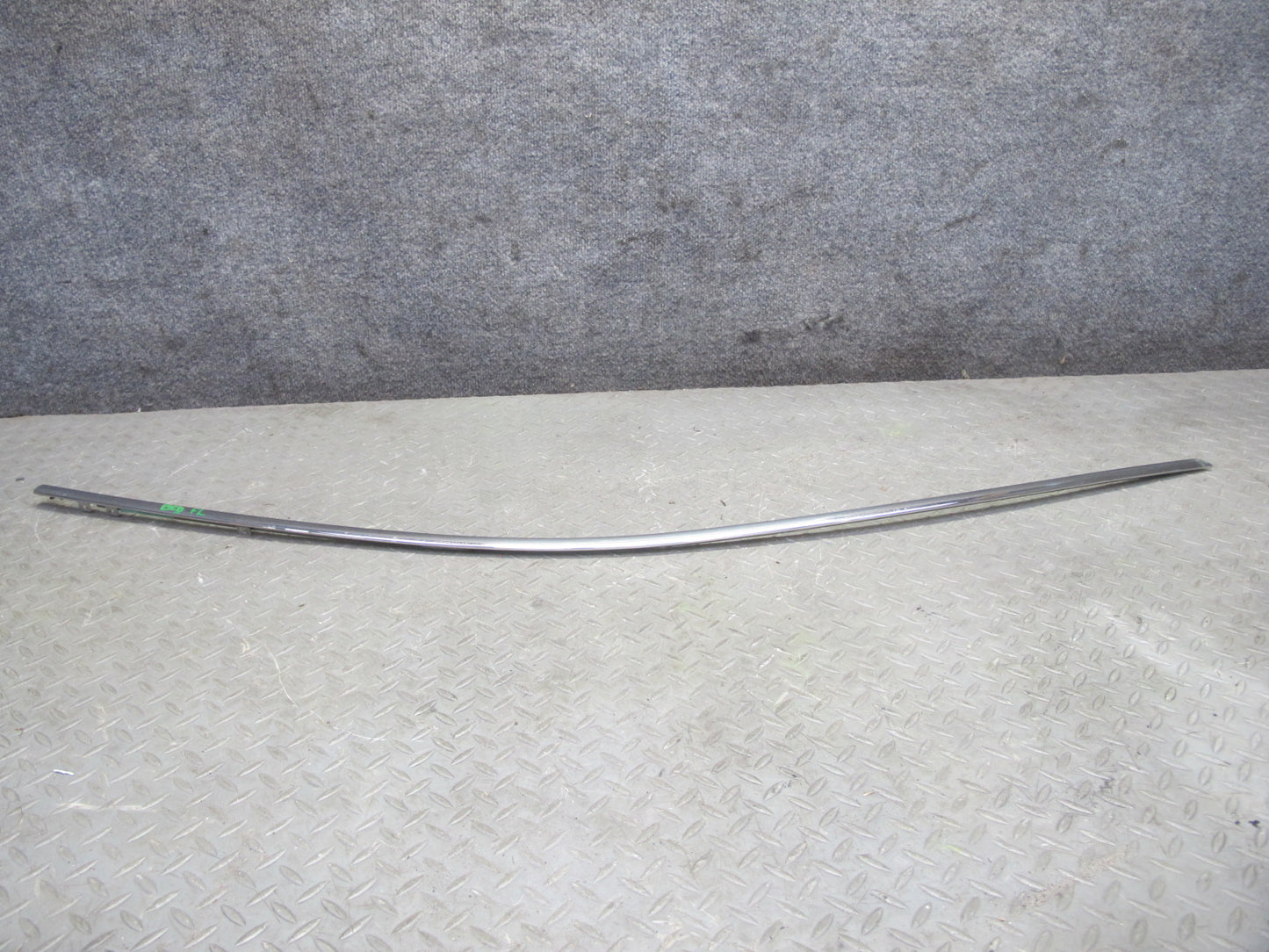 2006-2012 Bentley Flying Spur Front Left Door Window Chrome Trim Molding Set