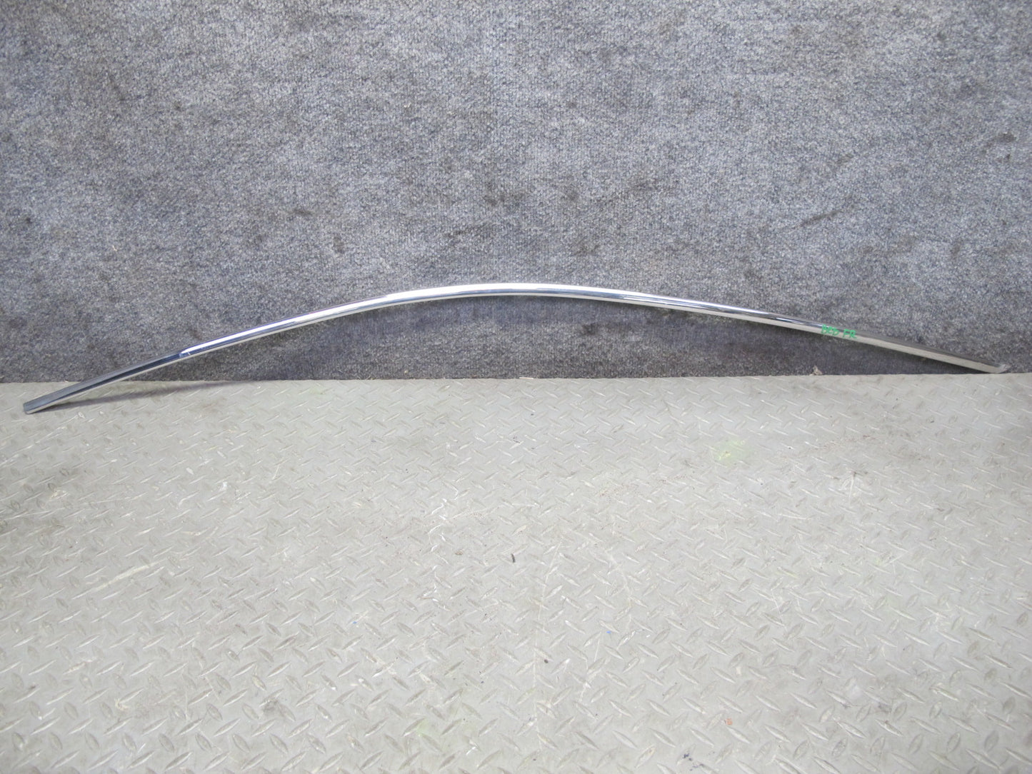 2006-2012 Bentley Flying Spur Front Right Door Window Chrome Trim Molding Set
