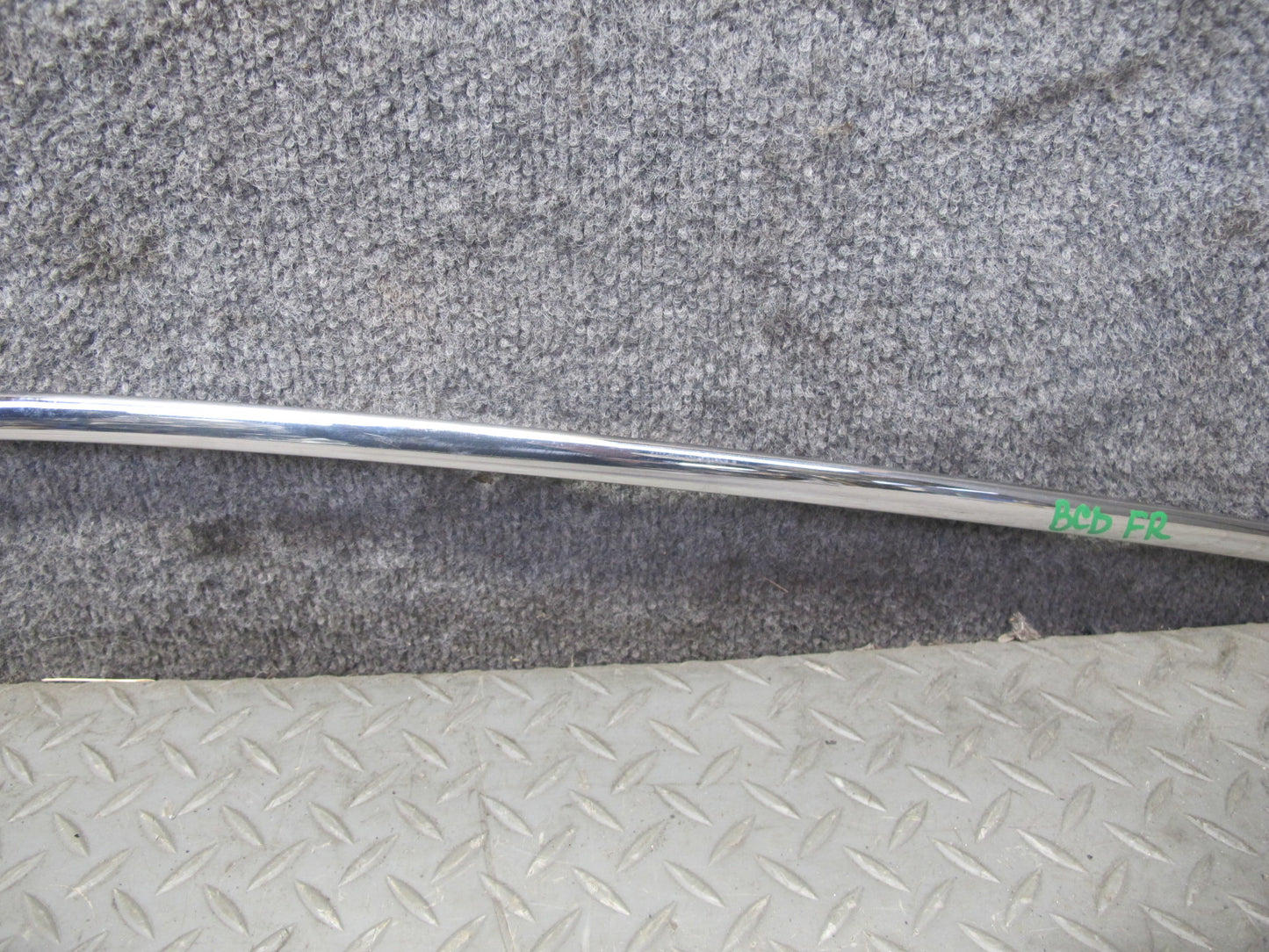 2006-2012 Bentley Flying Spur Front Right Door Window Chrome Trim Molding Set