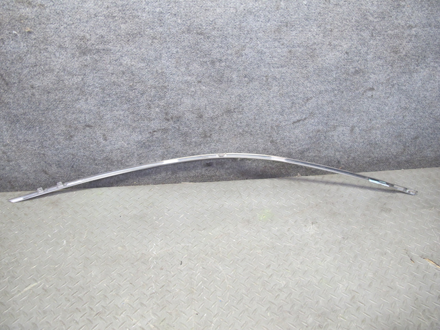 2006-2012 Bentley Flying Spur Front Right Door Window Chrome Trim Molding Set