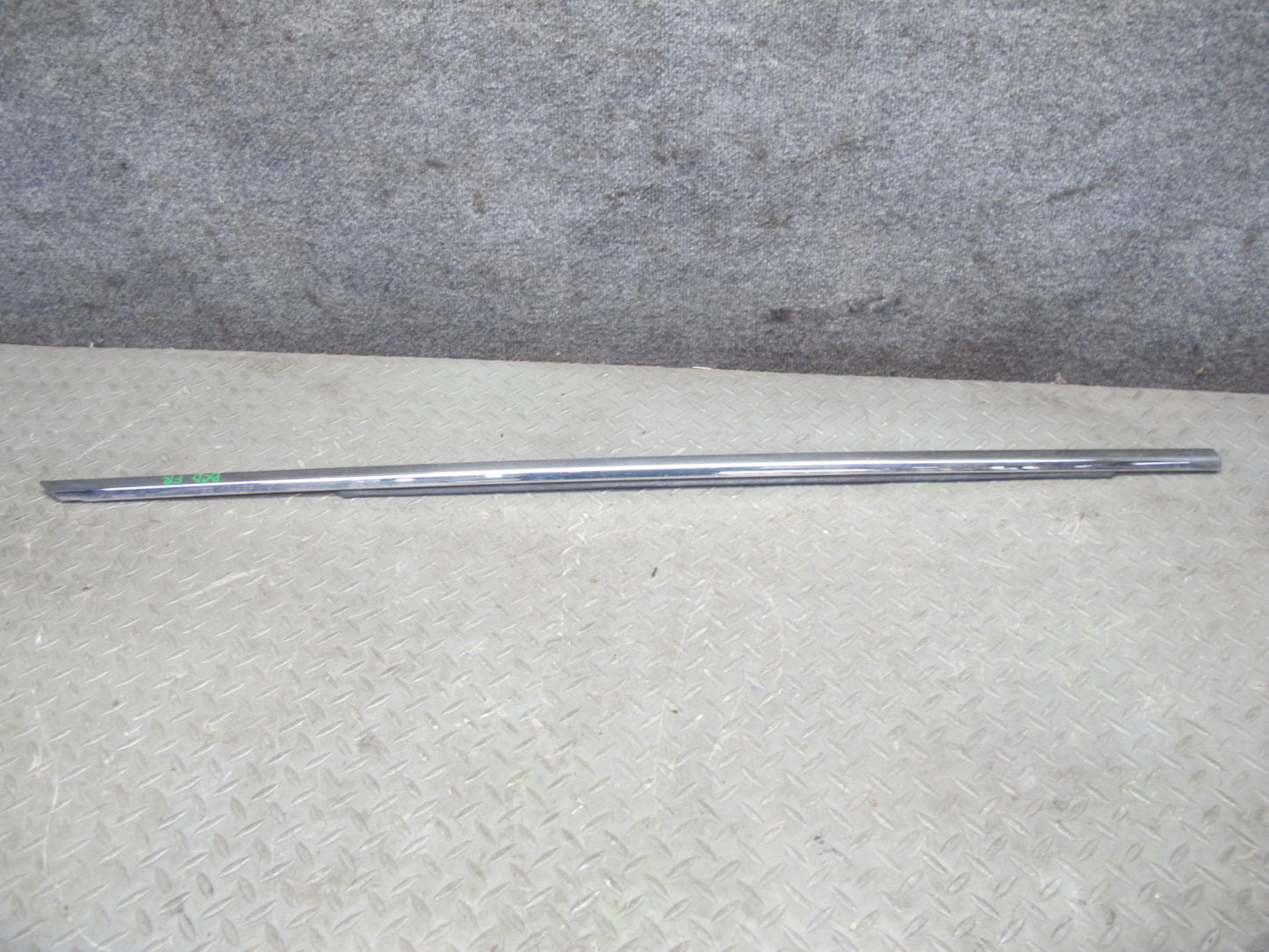2006-2012 Bentley Flying Spur Front Right Door Window Chrome Trim Molding Set