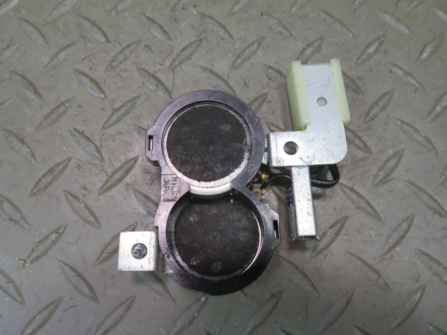 84-86 Nissan Z31 300ZX 2+0 Front Right & Left Side Tweeter Audio Speaker Set OEM