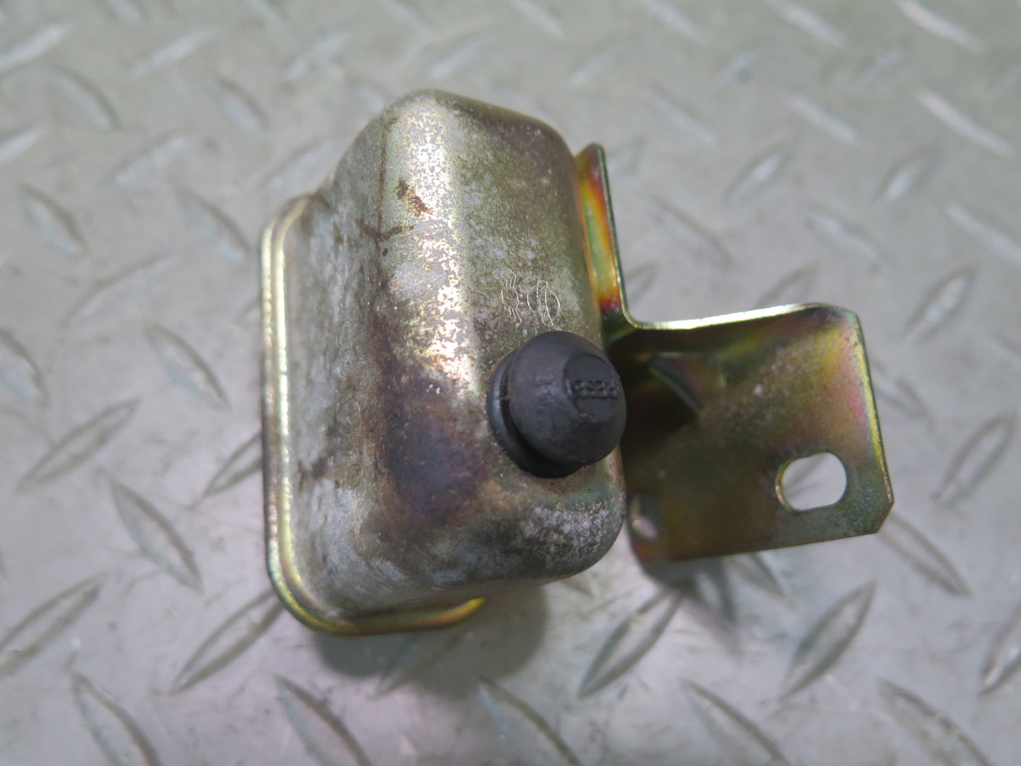 84-89 Nissan Z31 300ZX Hold Relay Module 25230-01P00 OEM