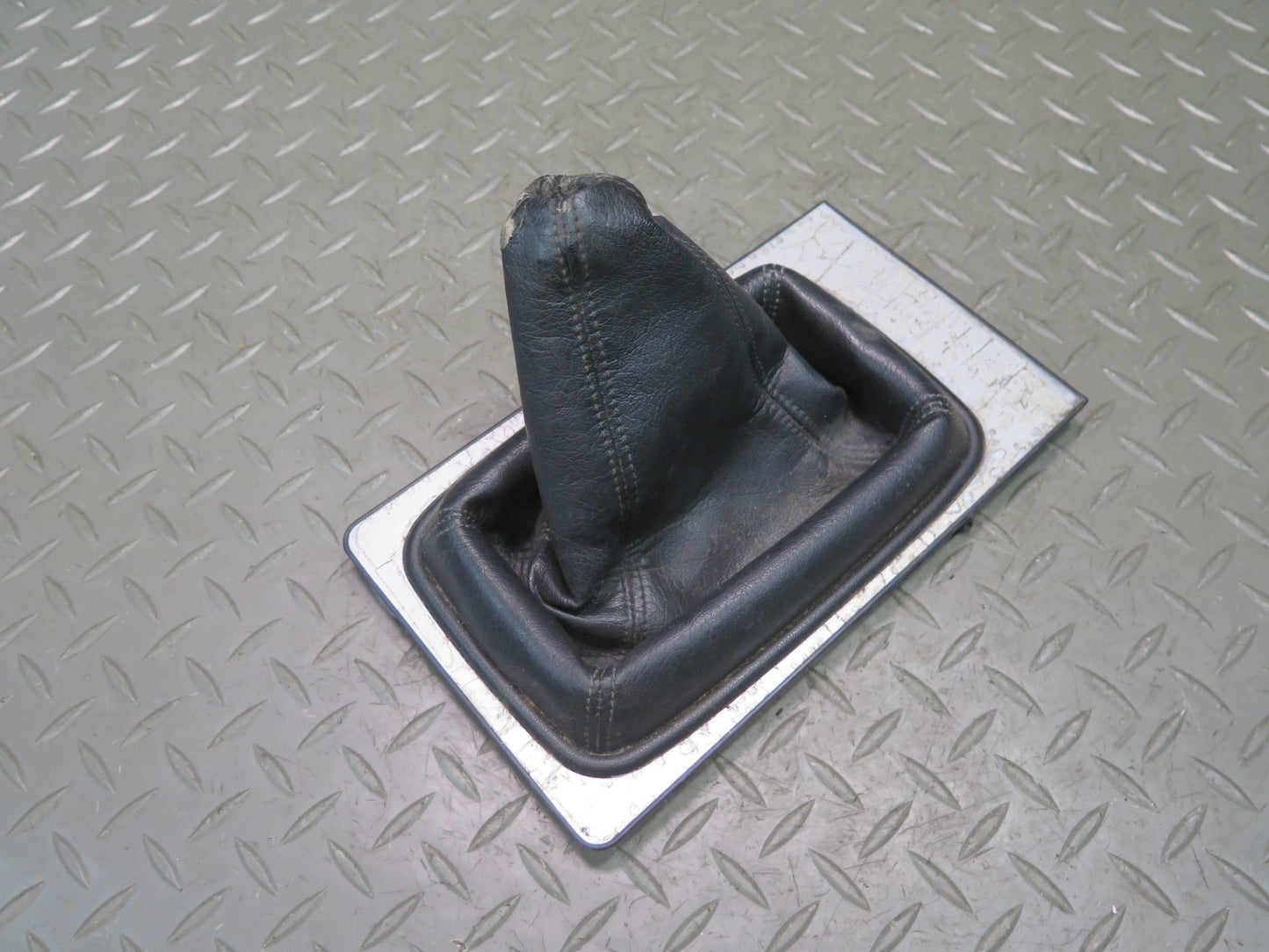 84-86 Nissan Z31 300ZX 2+0 M/T Manual Transmission Shifter Trim Cover w Boot OEM