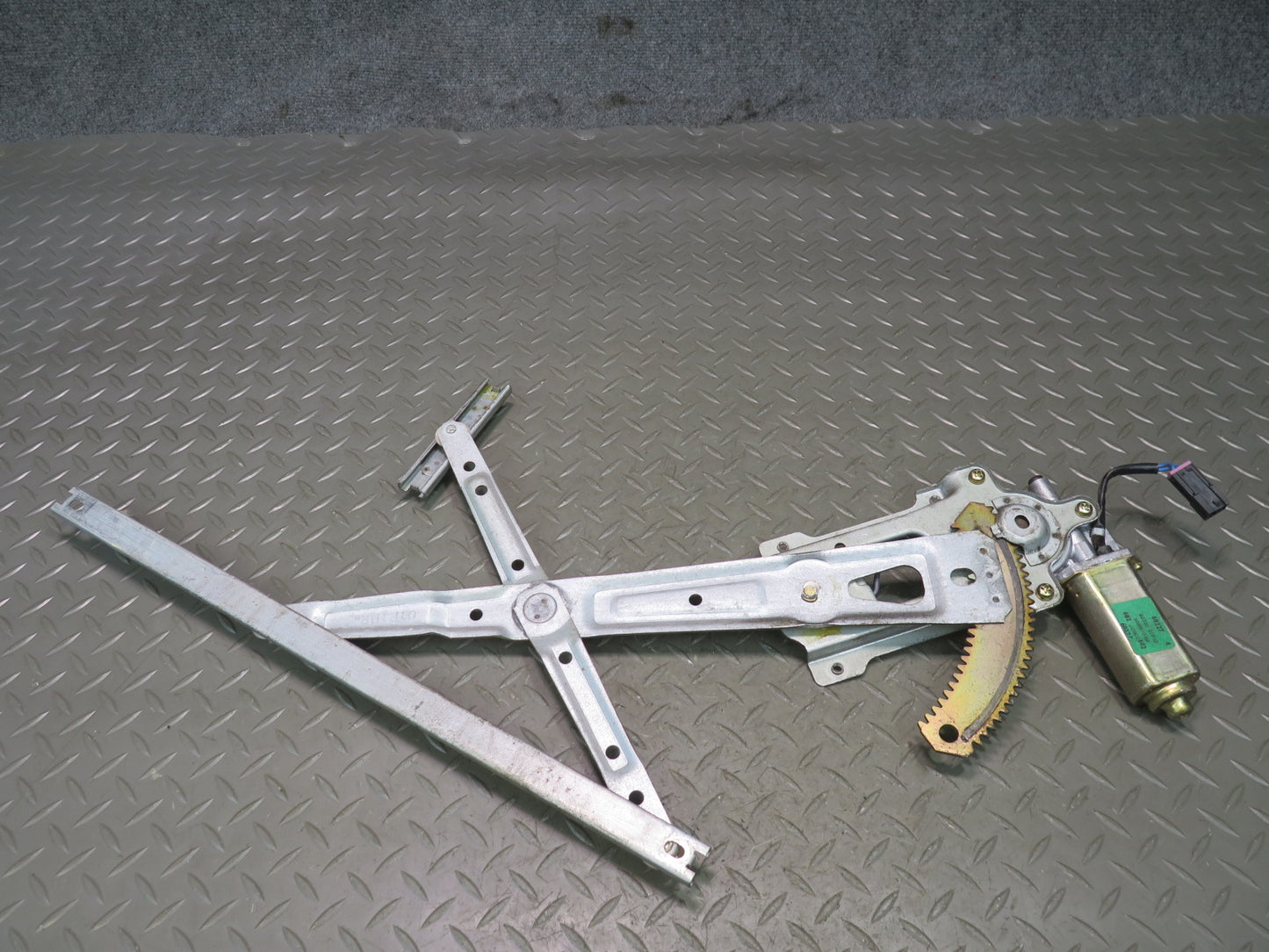 84-89 Nissan Z31 300ZX 2+0 Right Passenger Door Window Regulator w Motor OEM