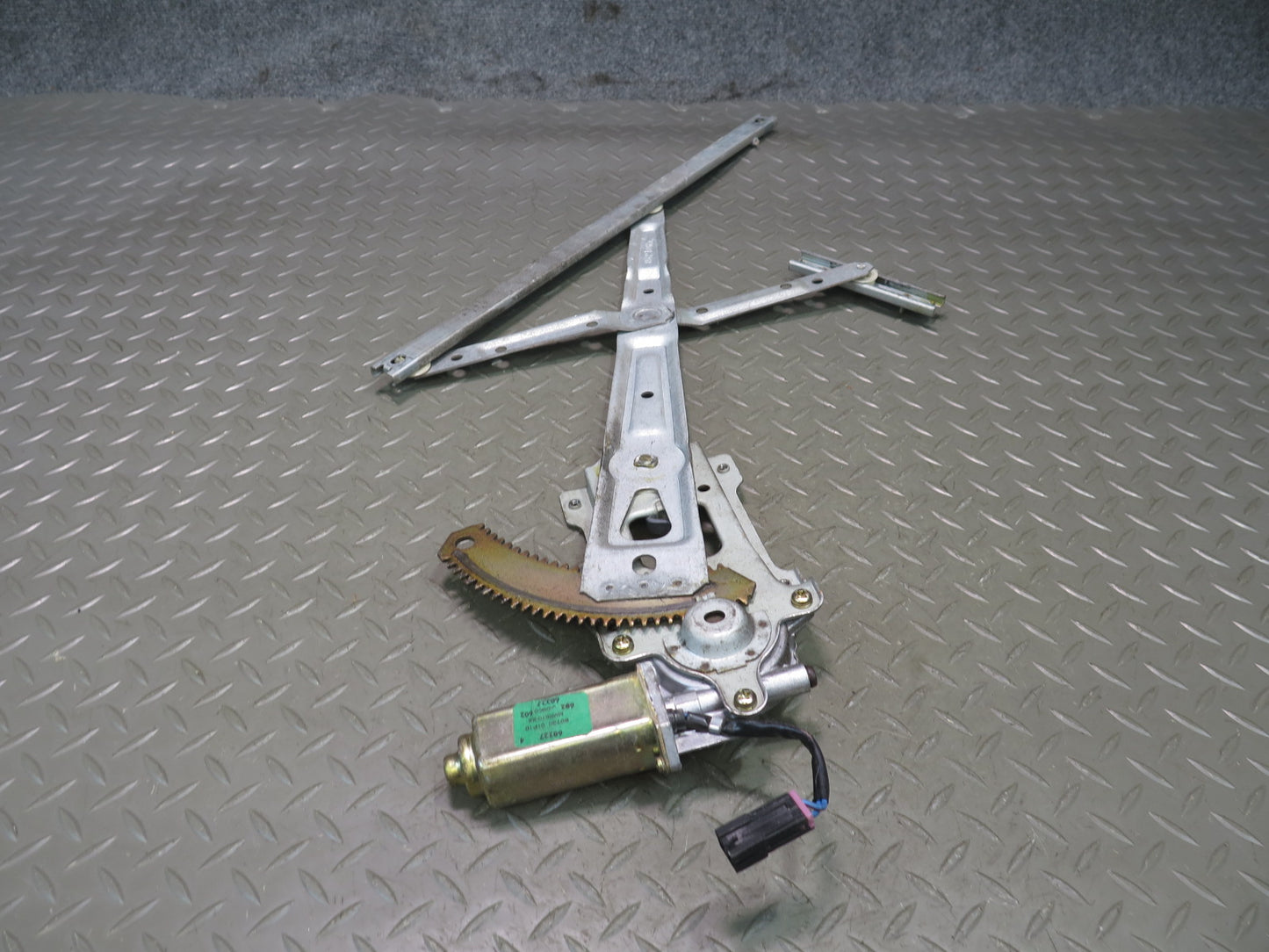 84-89 Nissan Z31 300ZX 2+0 Right Passenger Door Window Regulator w Motor OEM
