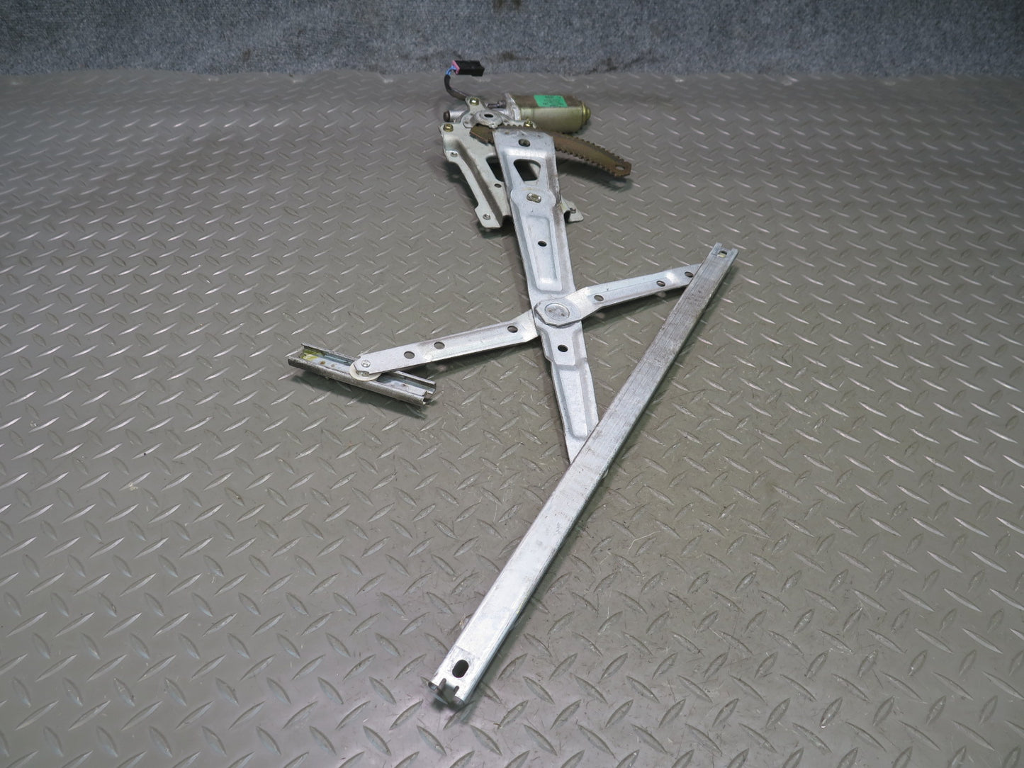 84-89 Nissan Z31 300ZX 2+0 Right Passenger Door Window Regulator w Motor OEM