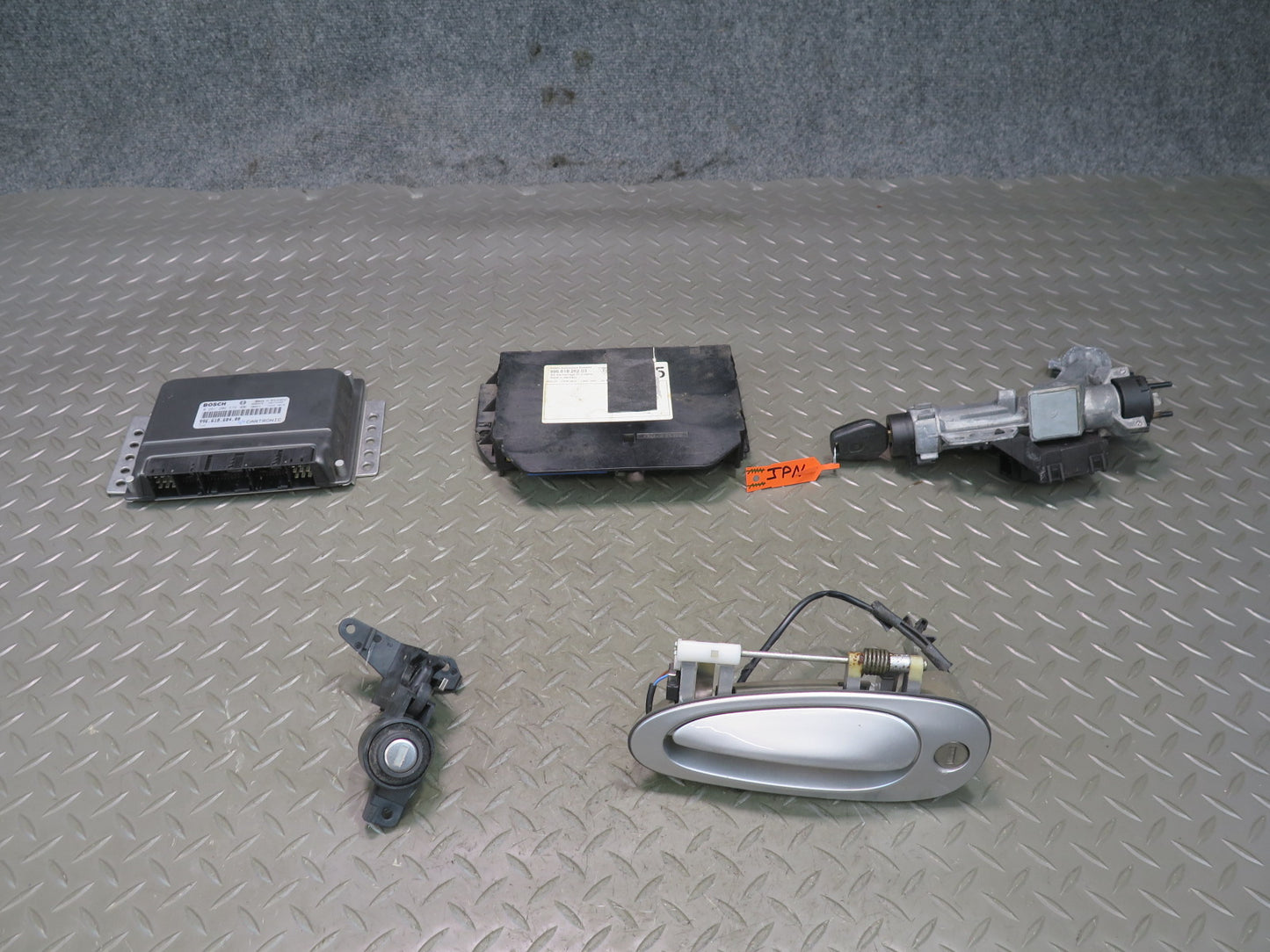 2002 Porsche 911 996 M96.03 M/T Engine ECU ECM Handle Immo Ignition Lock KEY Set