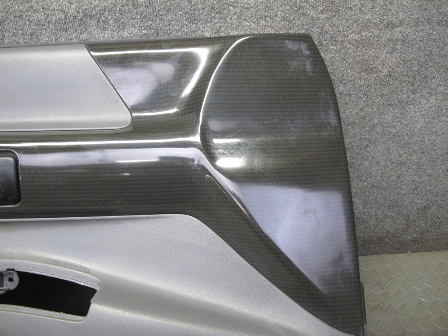 99-01 Isuzu Vehicross Set of 2 Left & Right Interior Door Panel Black Gray OEM