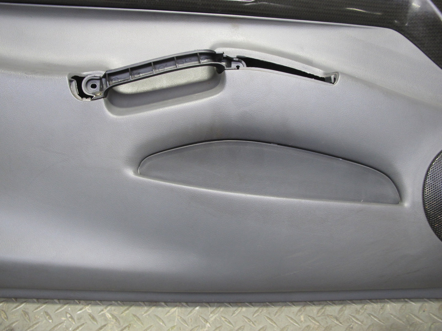 99-01 Isuzu Vehicross Set of 2 Left & Right Interior Door Panel Black Gray OEM