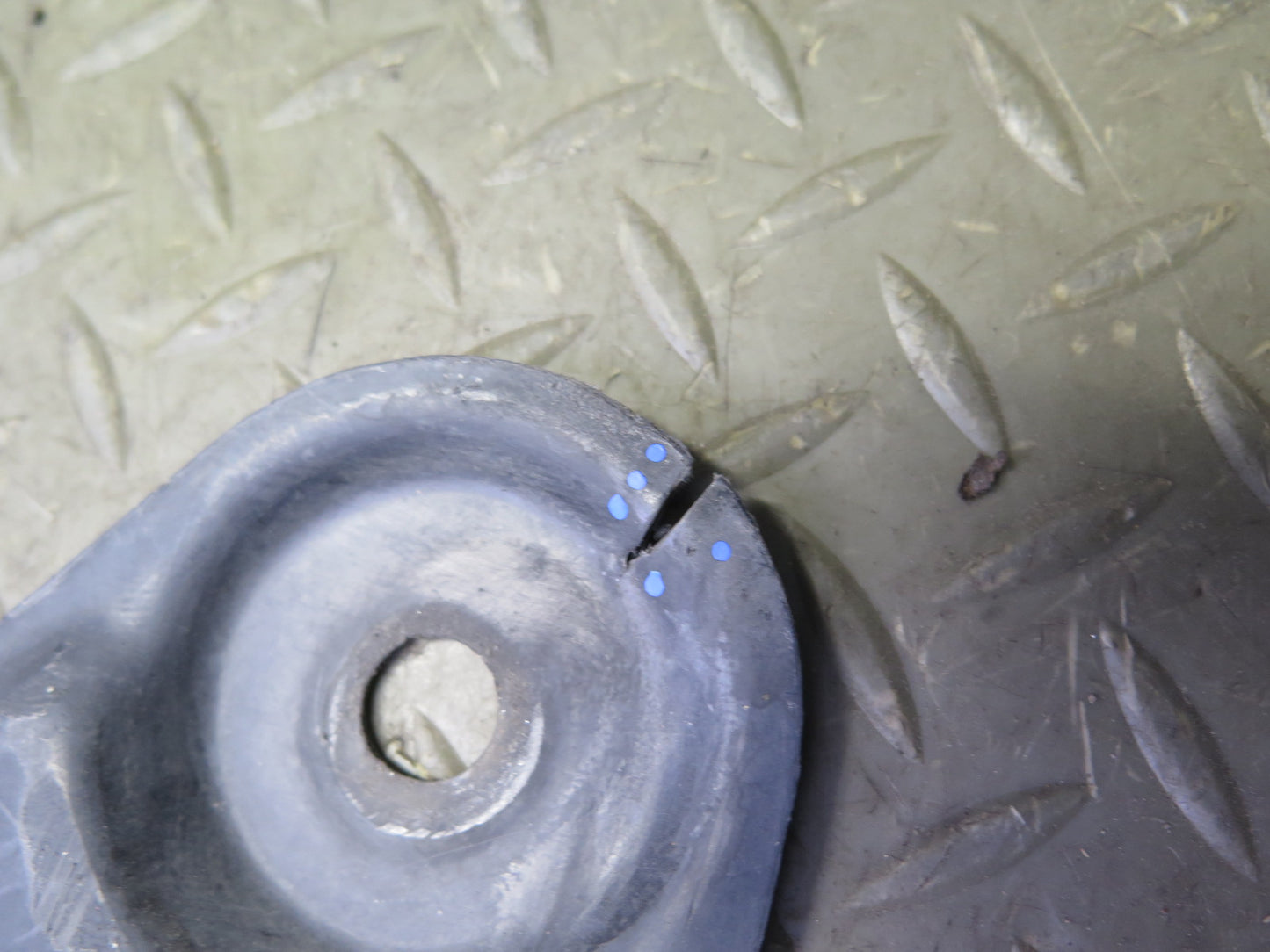 02-10 Lexus UZZ40L SC430 Under Engine Lower Splash Shield Guard Cover Set OEM