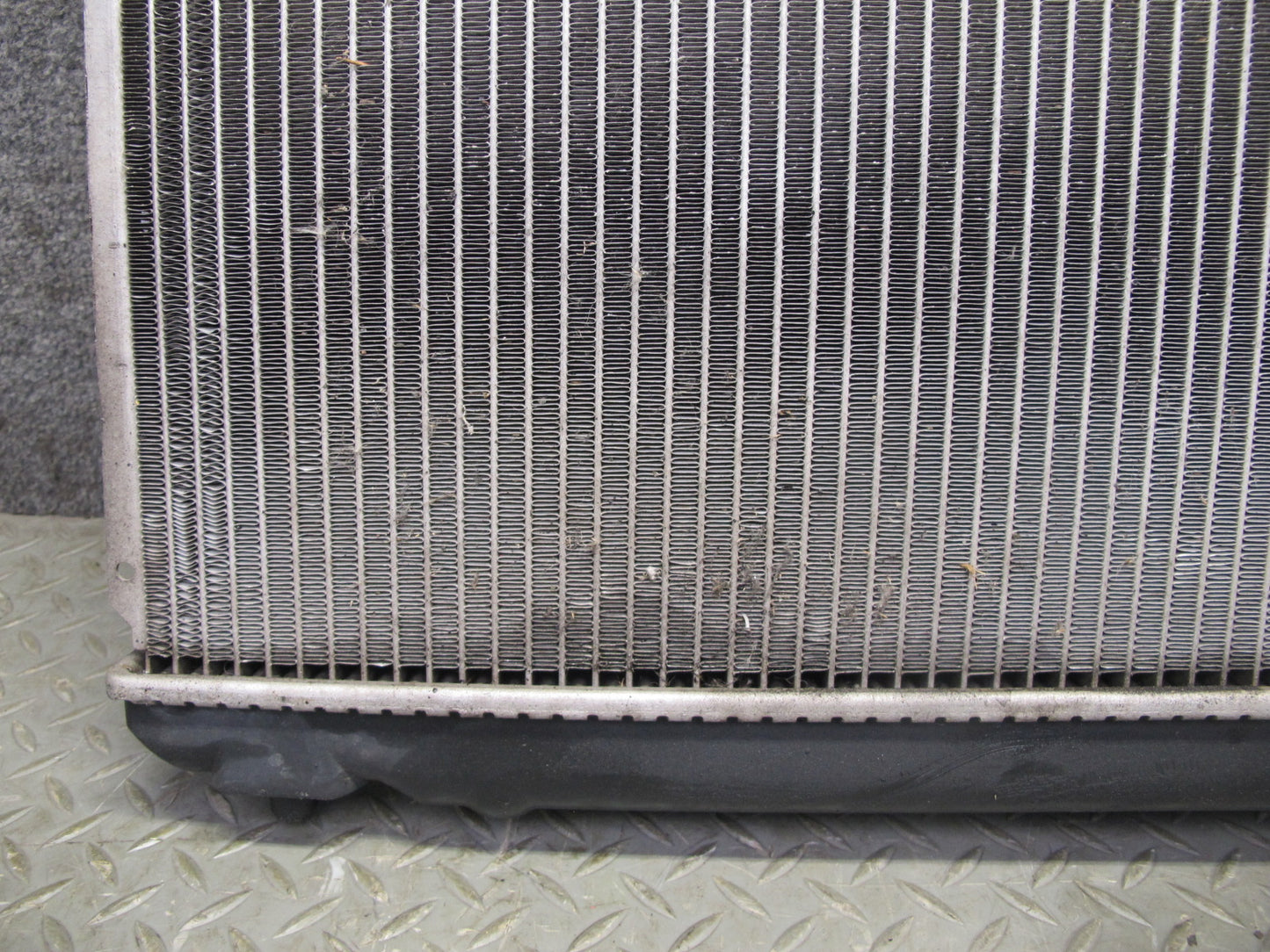 01-05 Lexus JCE10L IS300 Aftermarket Engine Cooling Radiator