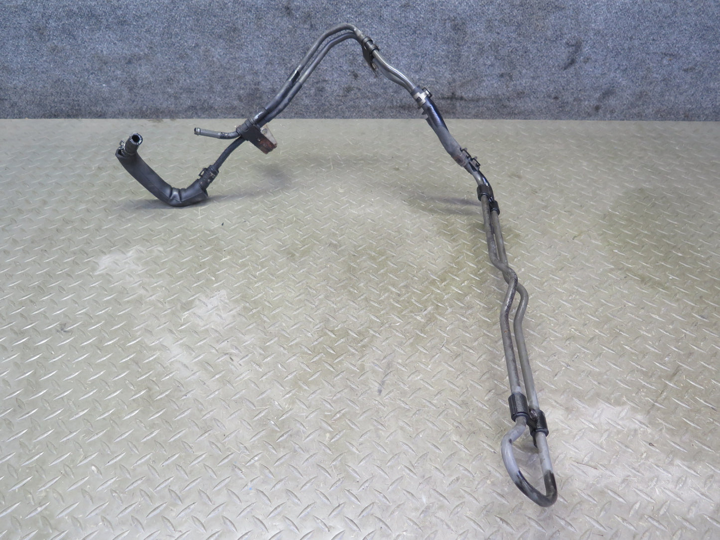 01-05 Lexus JCE10L IS300 Power Steering Oil Cooler Cooling Pipe Line Hose OEM