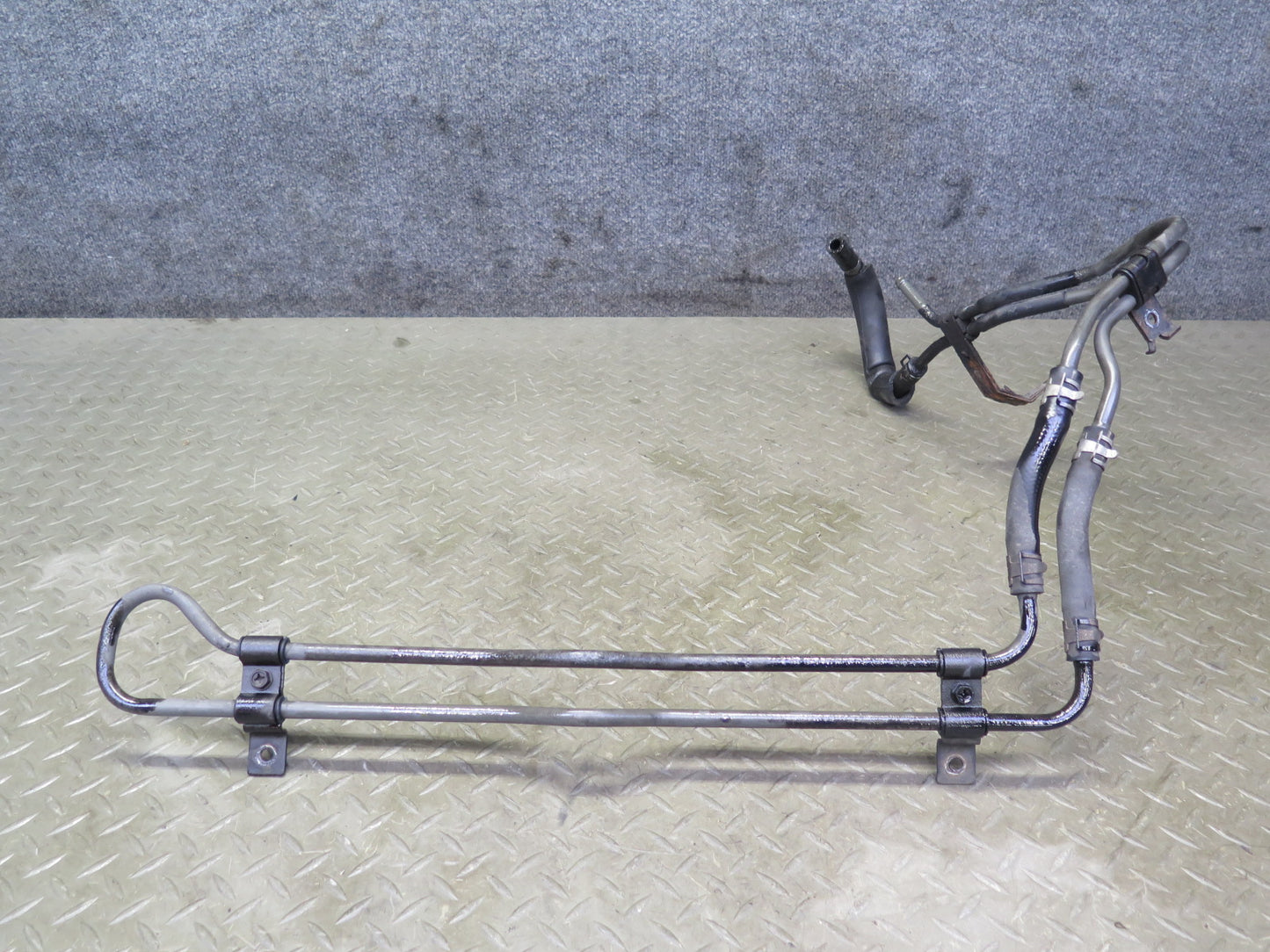01-05 Lexus JCE10L IS300 Power Steering Oil Cooler Cooling Pipe Line Hose OEM