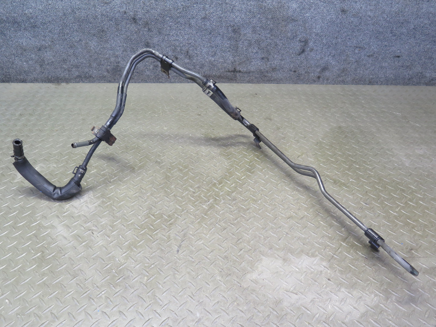 01-05 Lexus JCE10L IS300 Power Steering Oil Cooler Cooling Pipe Line Hose OEM