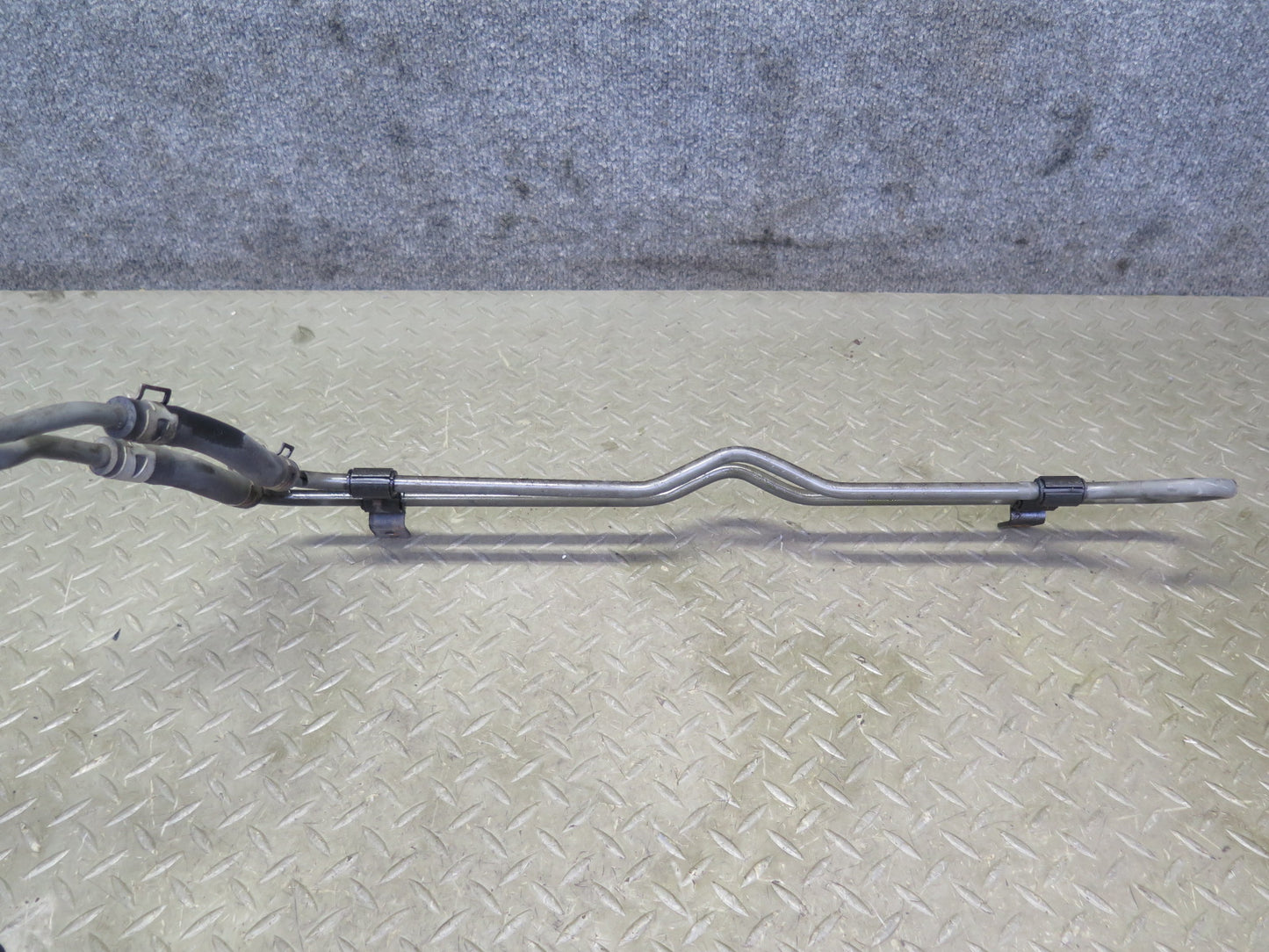 01-05 Lexus JCE10L IS300 Power Steering Oil Cooler Cooling Pipe Line Hose OEM