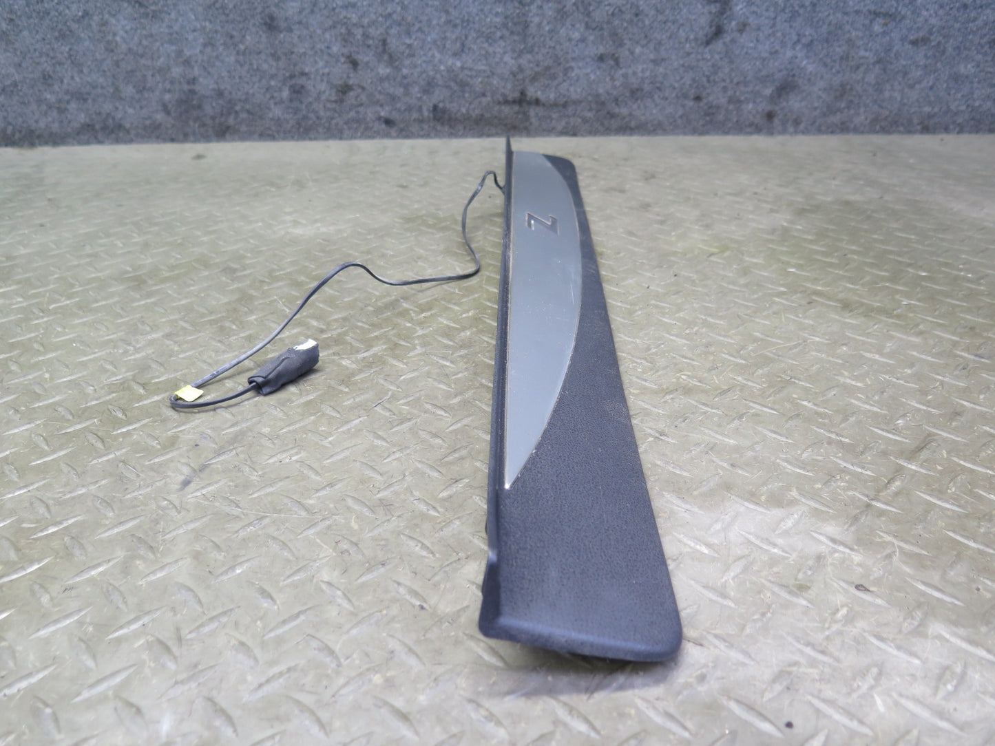 09-20 Nissan Z34 370Z Illuminated Left Right Door Scuff Sill Plate Trim Set OEM