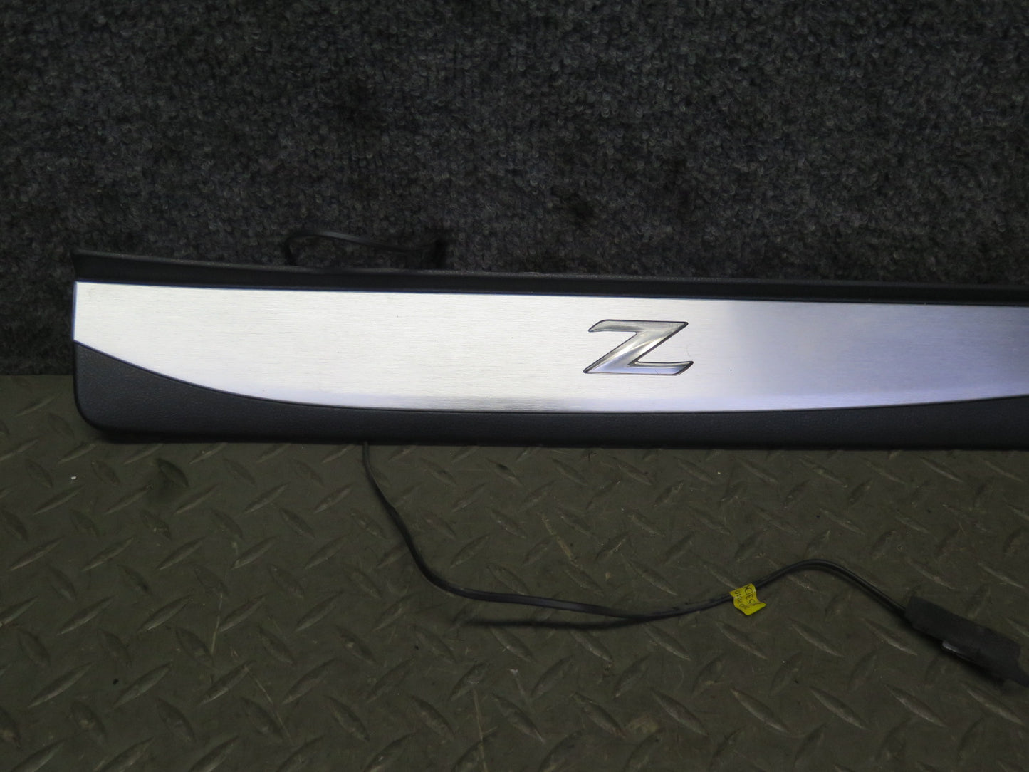 09-20 Nissan Z34 370Z Illuminated Left Right Door Scuff Sill Plate Trim Set OEM