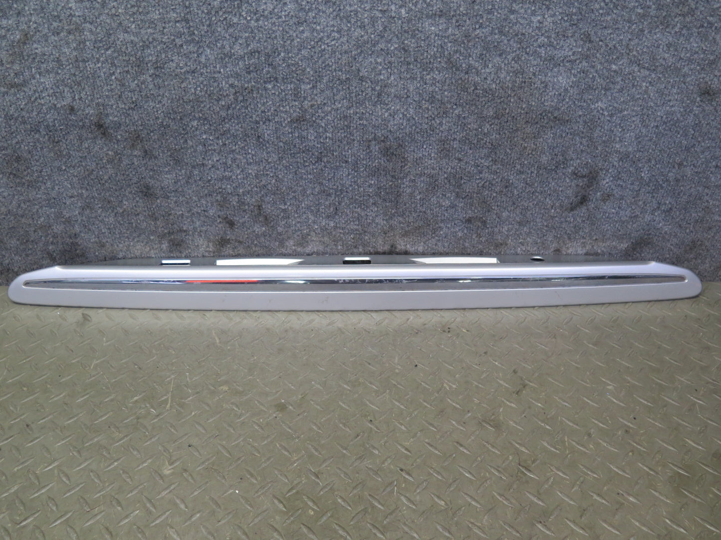 04-06 Lexus UCF30L LS430 Rear Trunk License Light Trim Molding Cover Panel OEM