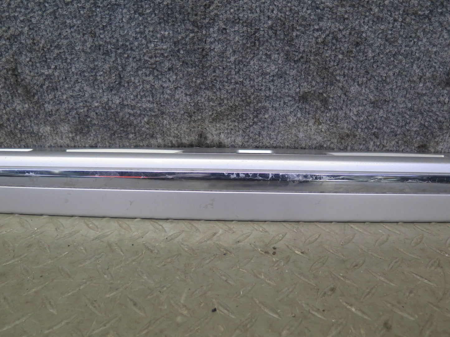 04-06 Lexus UCF30L LS430 Rear Trunk License Light Trim Molding Cover Panel OEM