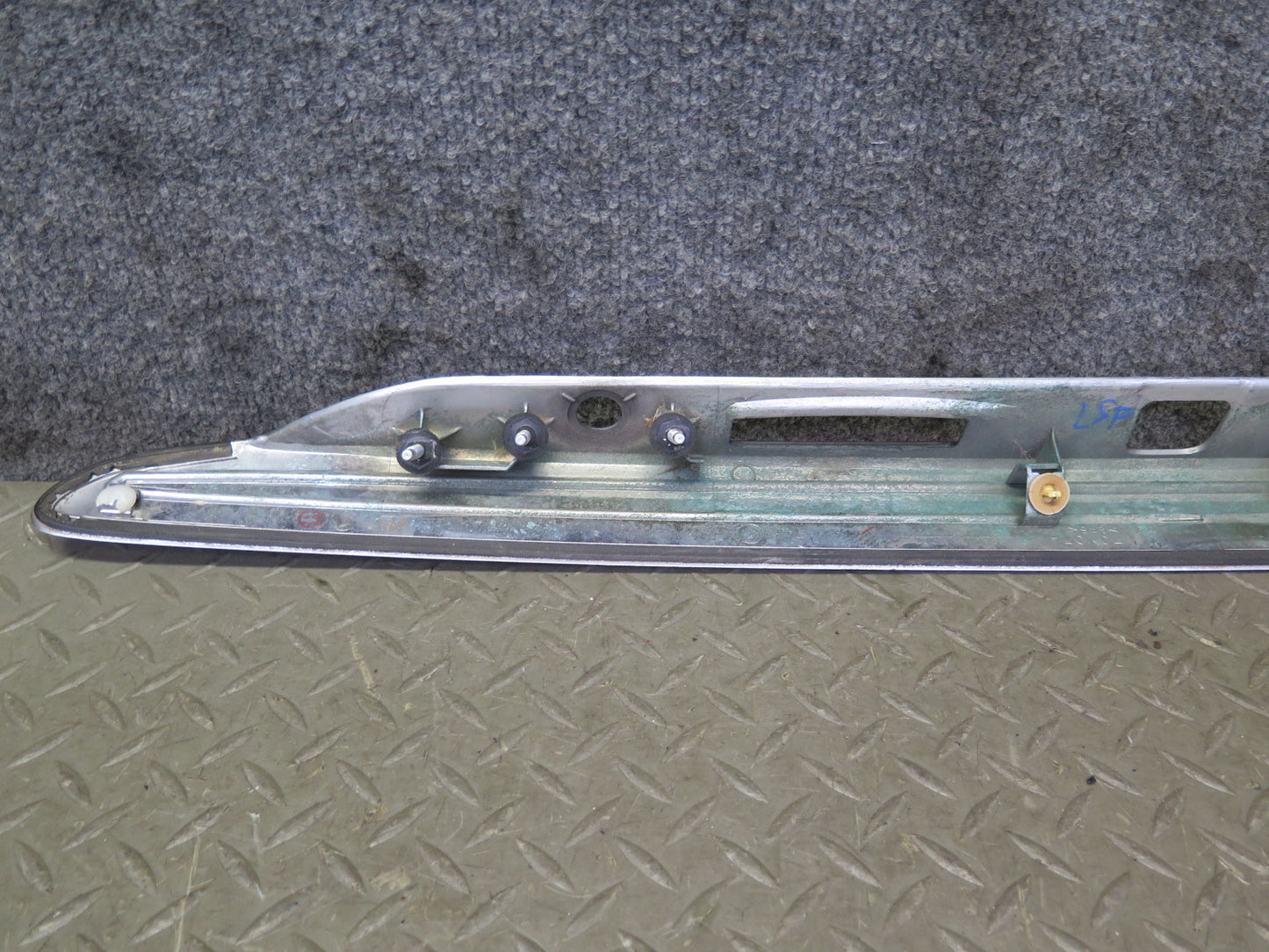 04-06 Lexus UCF30L LS430 Rear Trunk License Light Trim Molding Cover Panel OEM