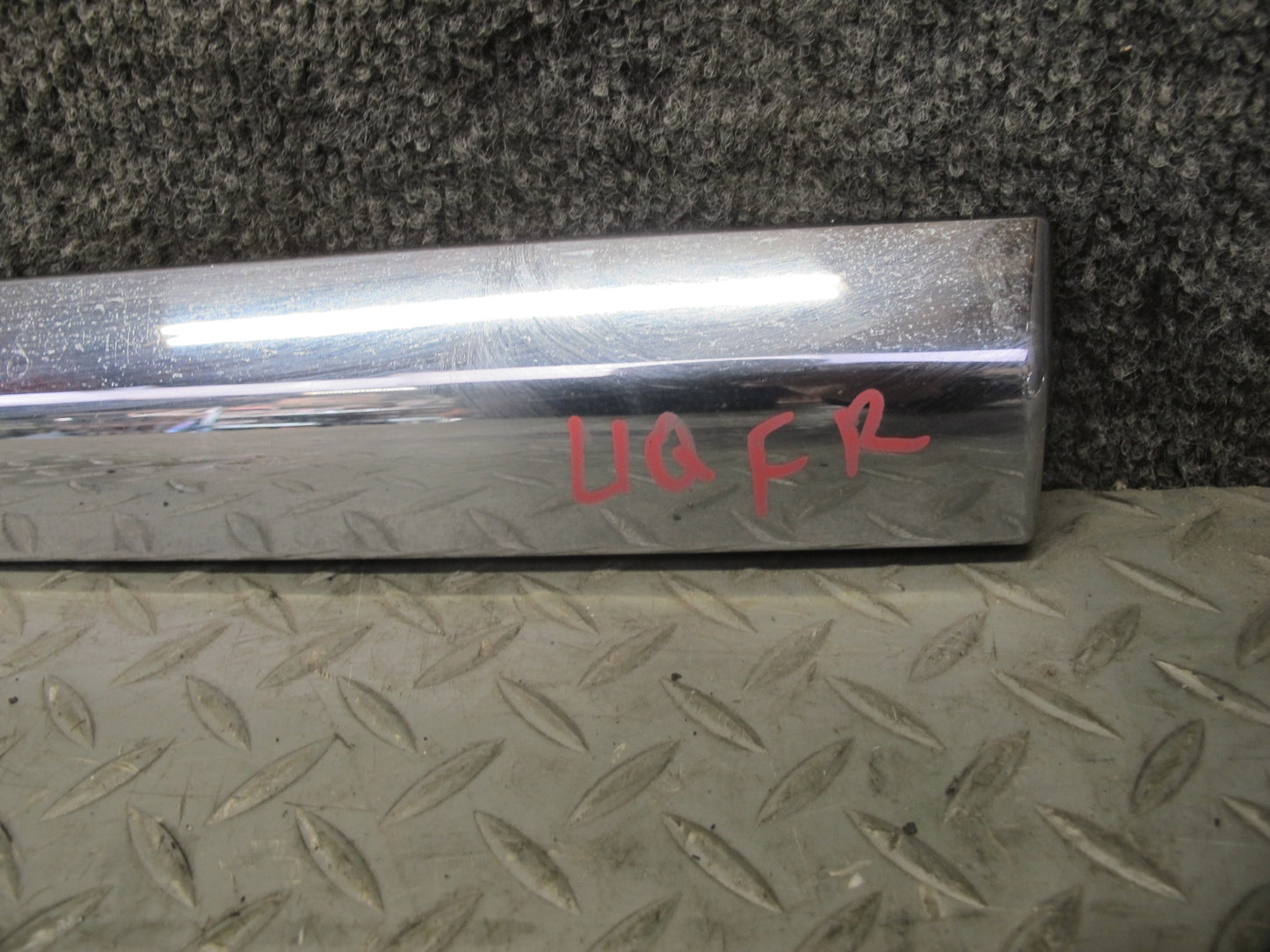 2014-2020 Infiniti QX60 Front Right Door Chrome Lower Trim Molding