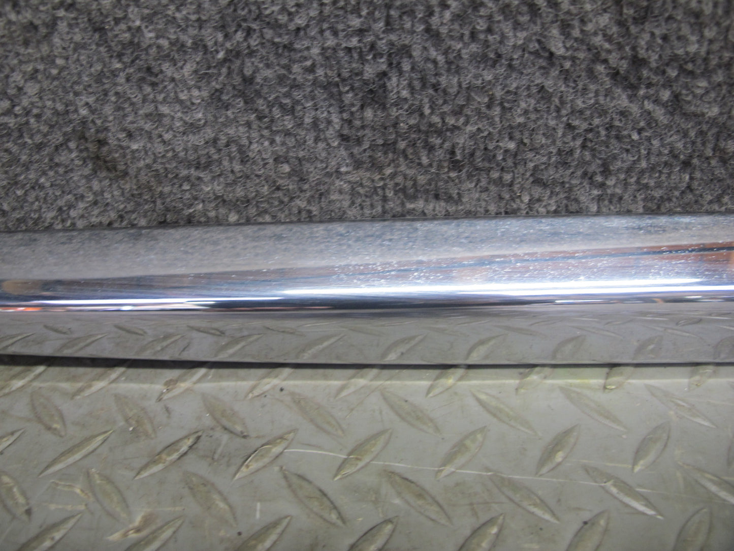 2014-2020 Infiniti QX60 Front Right Door Chrome Lower Trim Molding